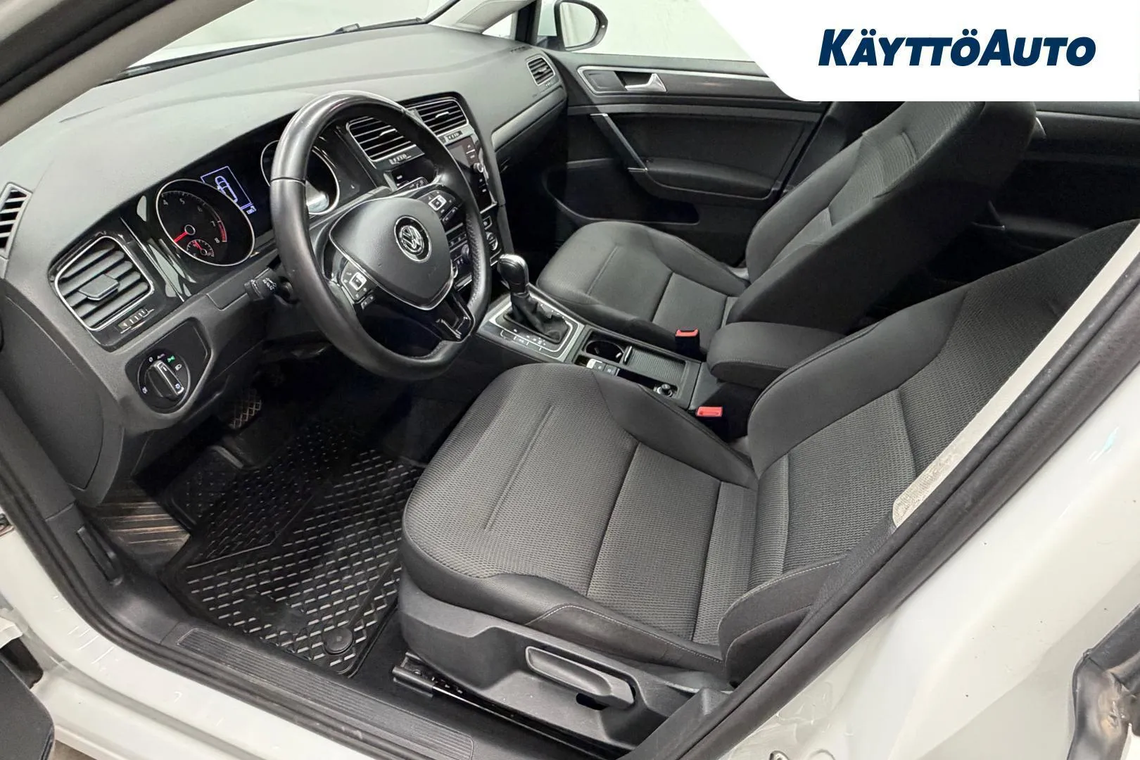 Volkswagen Golf BVT-892 carousel image