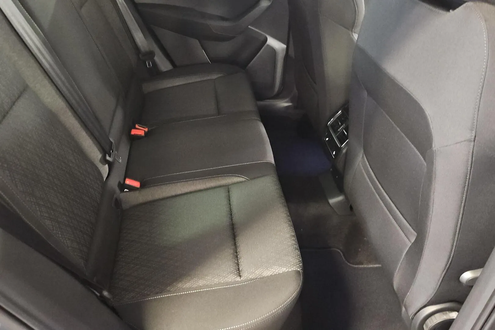 Skoda Karoq JOR-353 carousel image
