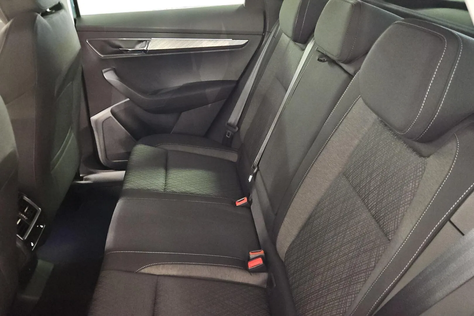 Skoda Karoq JOR-353 carousel image