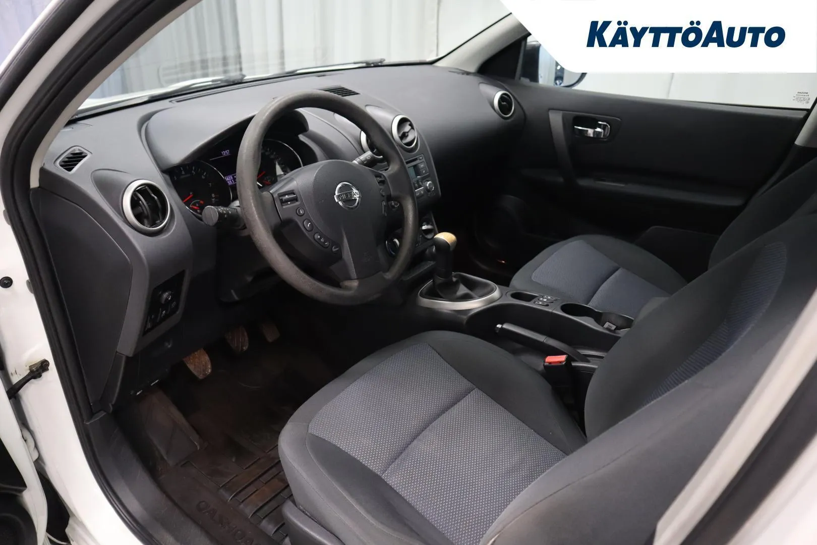 Nissan Qashqai RRE-206 carousel image