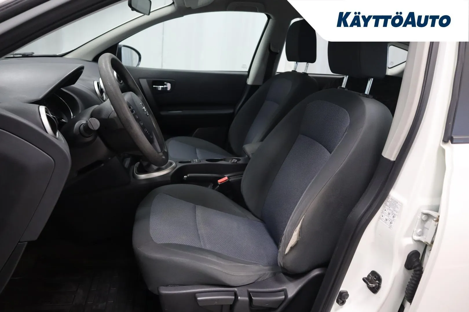 Nissan Qashqai RRE-206 carousel image