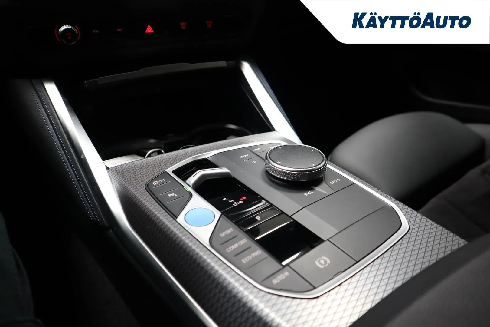 BMW i4 JNU-267 carousel image