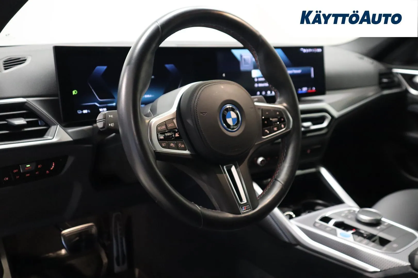 BMW i4 JNU-267 carousel image