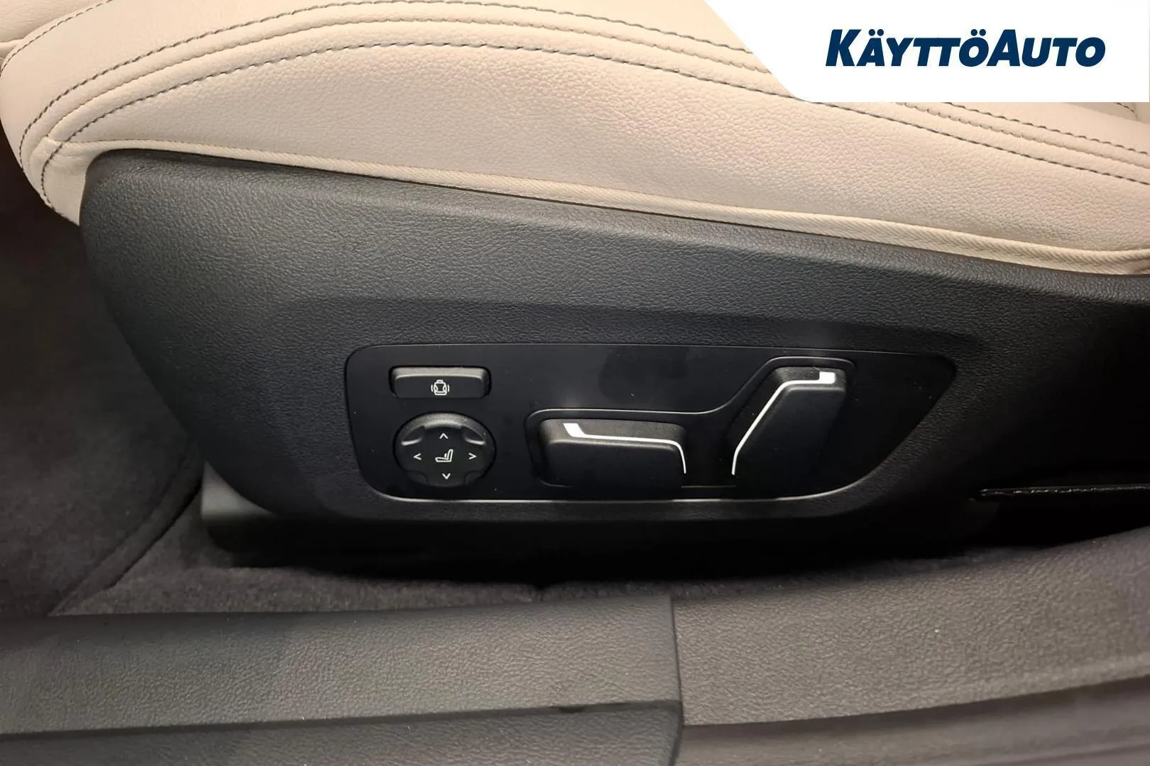 BMW I4 M60 KYT-551 carousel image