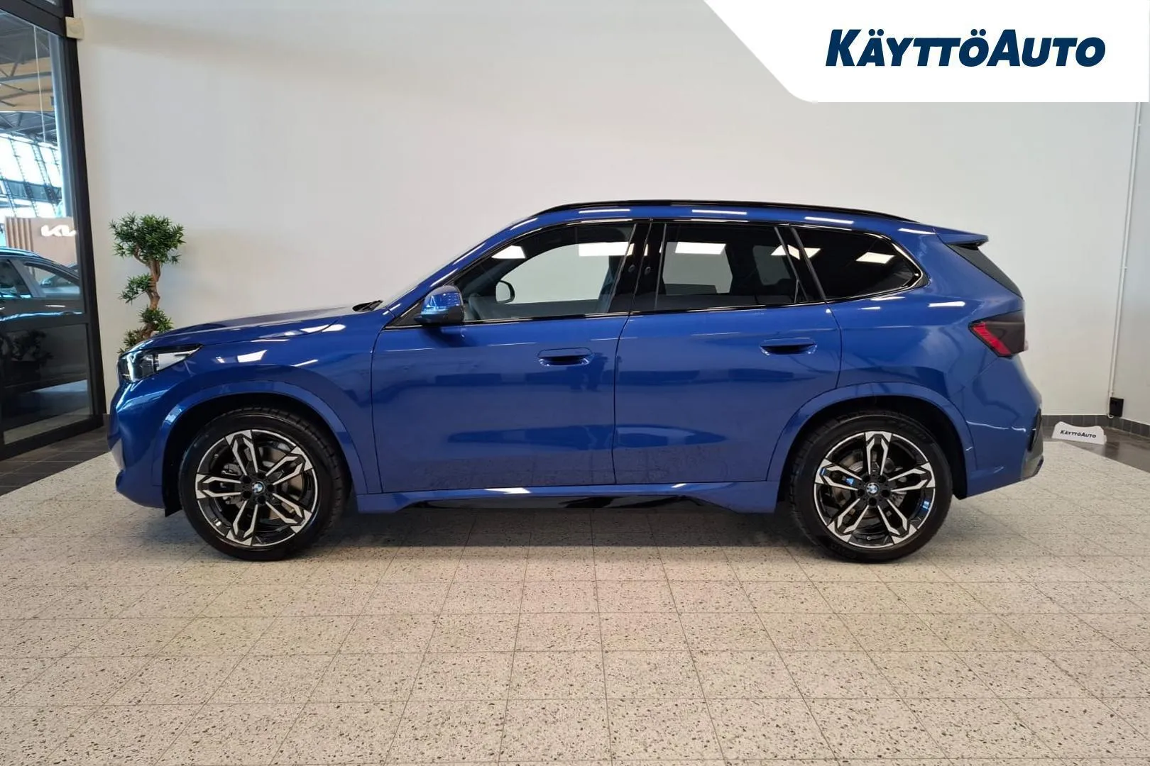 BMW iX1 KYS-120 carousel image