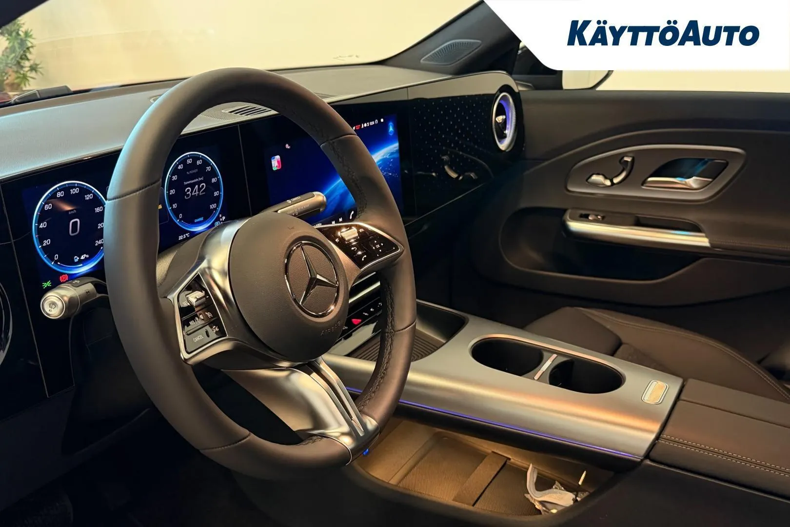 Mercedes-Benz CLA YMS-897 carousel image