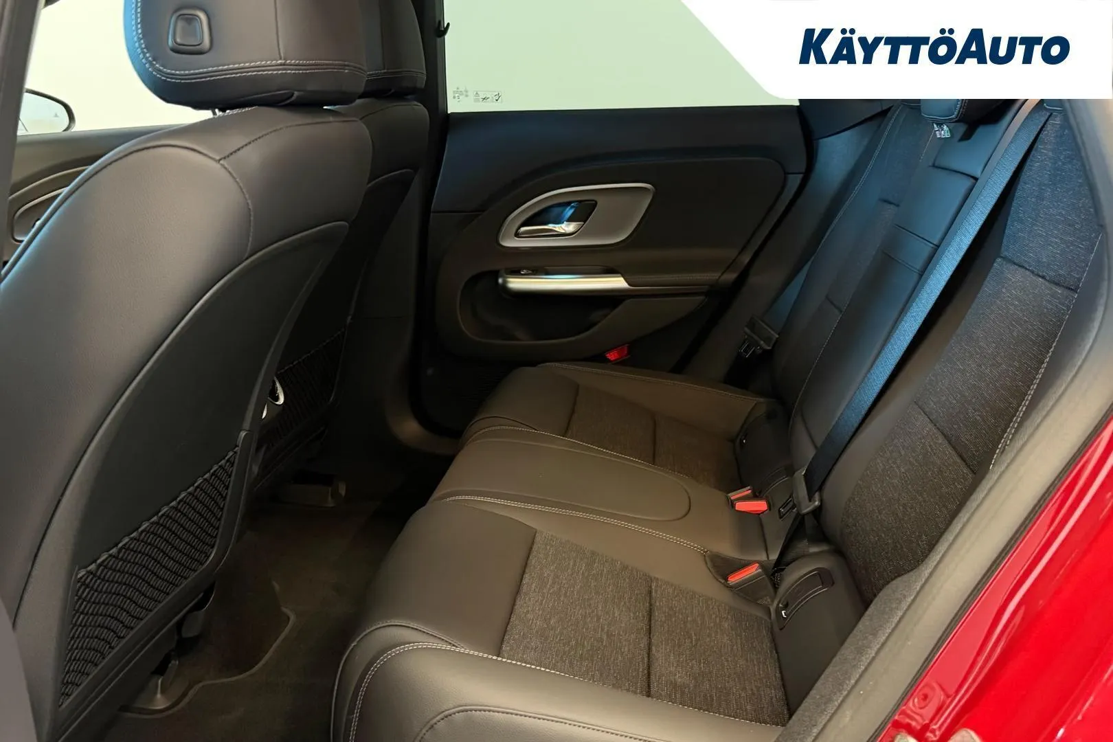 Mercedes-Benz CLA YMS-897 carousel image