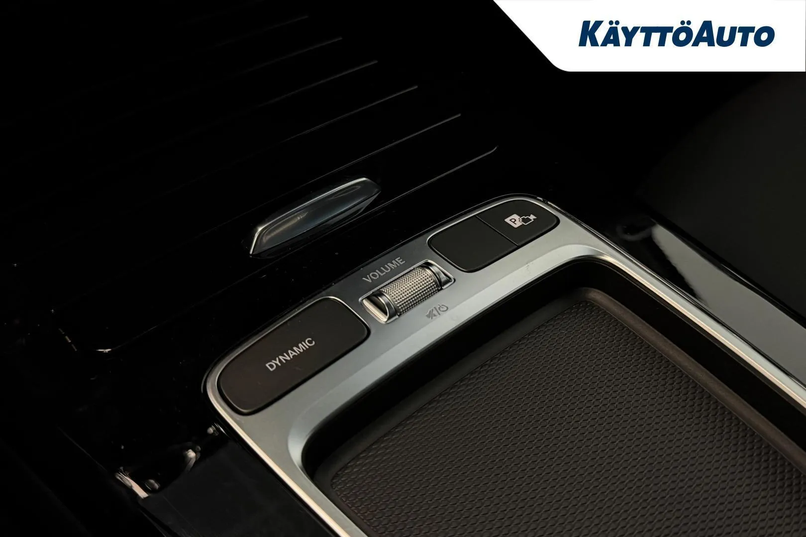 Mercedes-Benz A KYT-580 carousel image