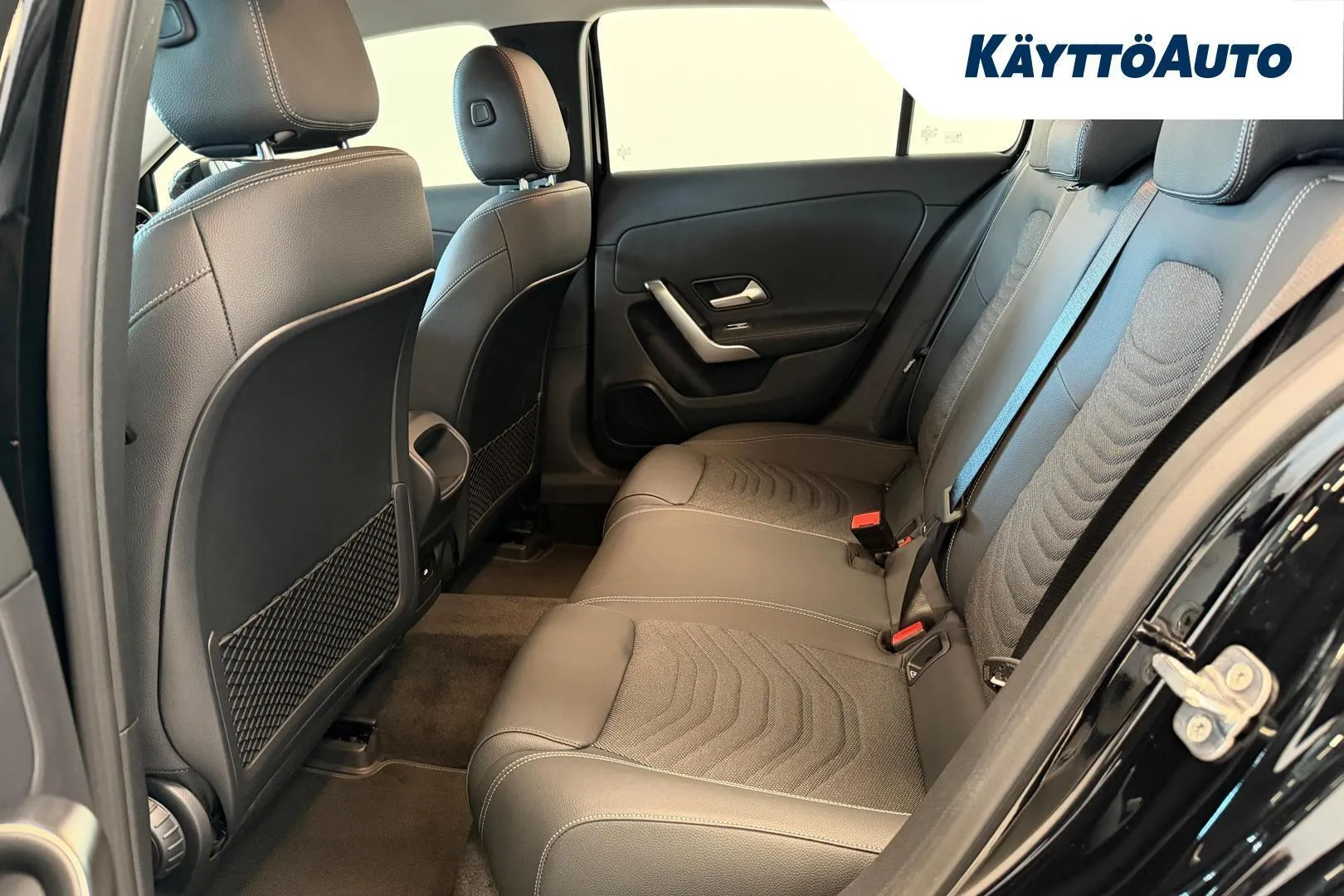Mercedes-Benz A KYT-580 carousel image