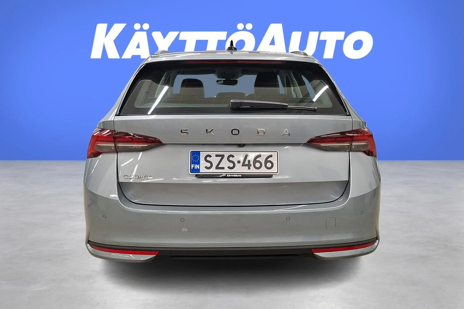 Skoda Octavia SZS-466 carousel image
