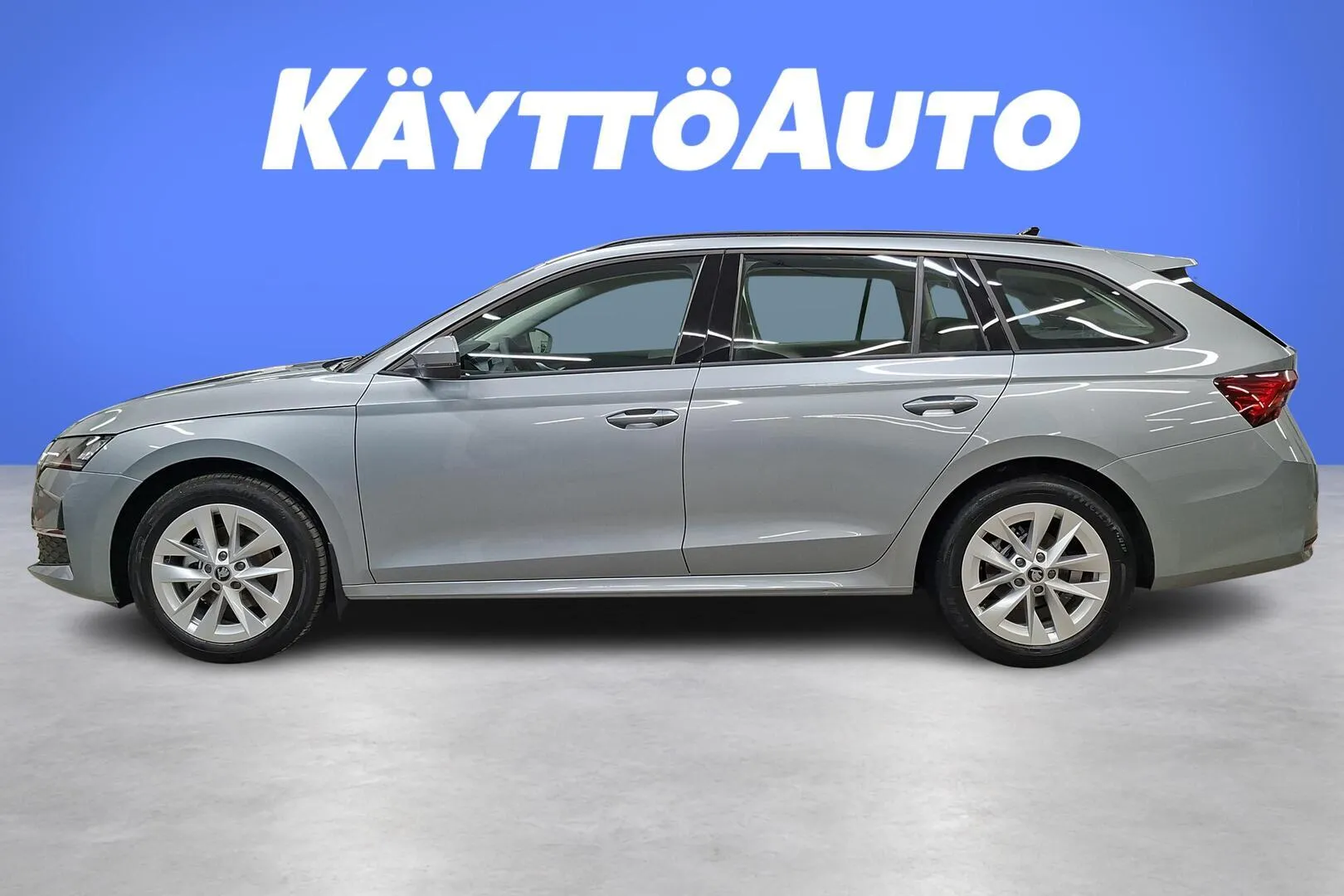 Skoda Octavia SZS-466 carousel image