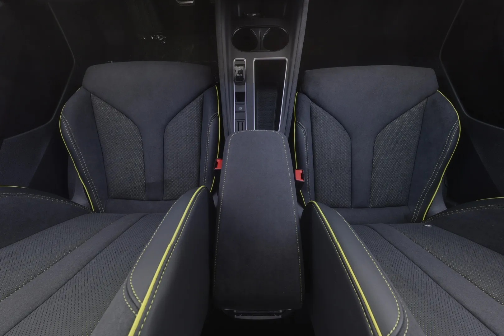 Skoda Enyaq KYS-949 carousel image