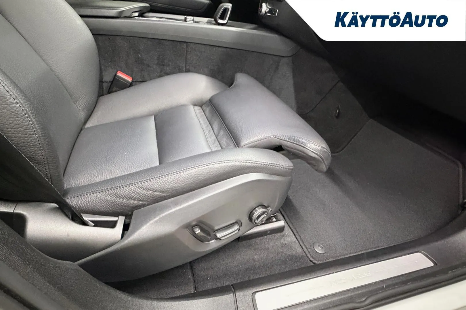 Volvo XC60 JNI-482 carousel image