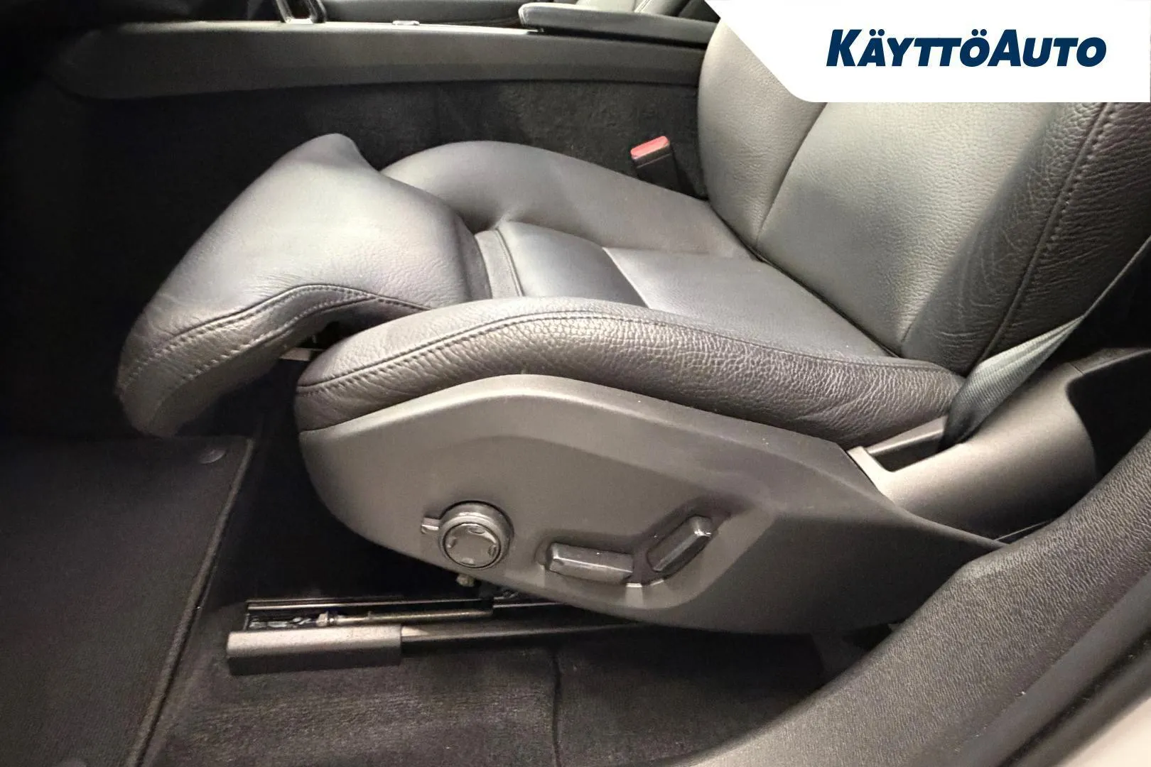 Volvo XC60 JNI-482 carousel image
