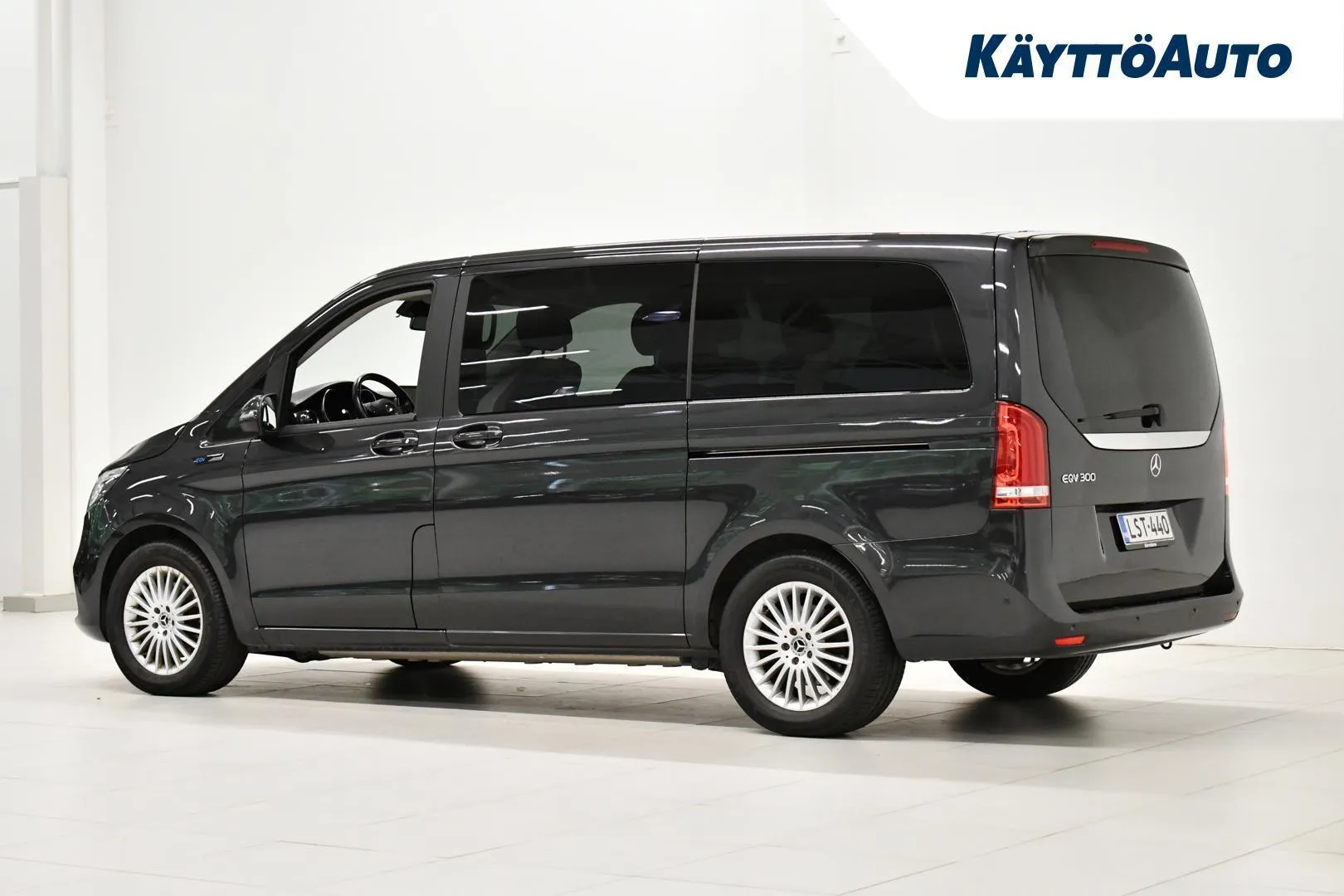 Mercedes-Benz EQV LST-440 carousel image