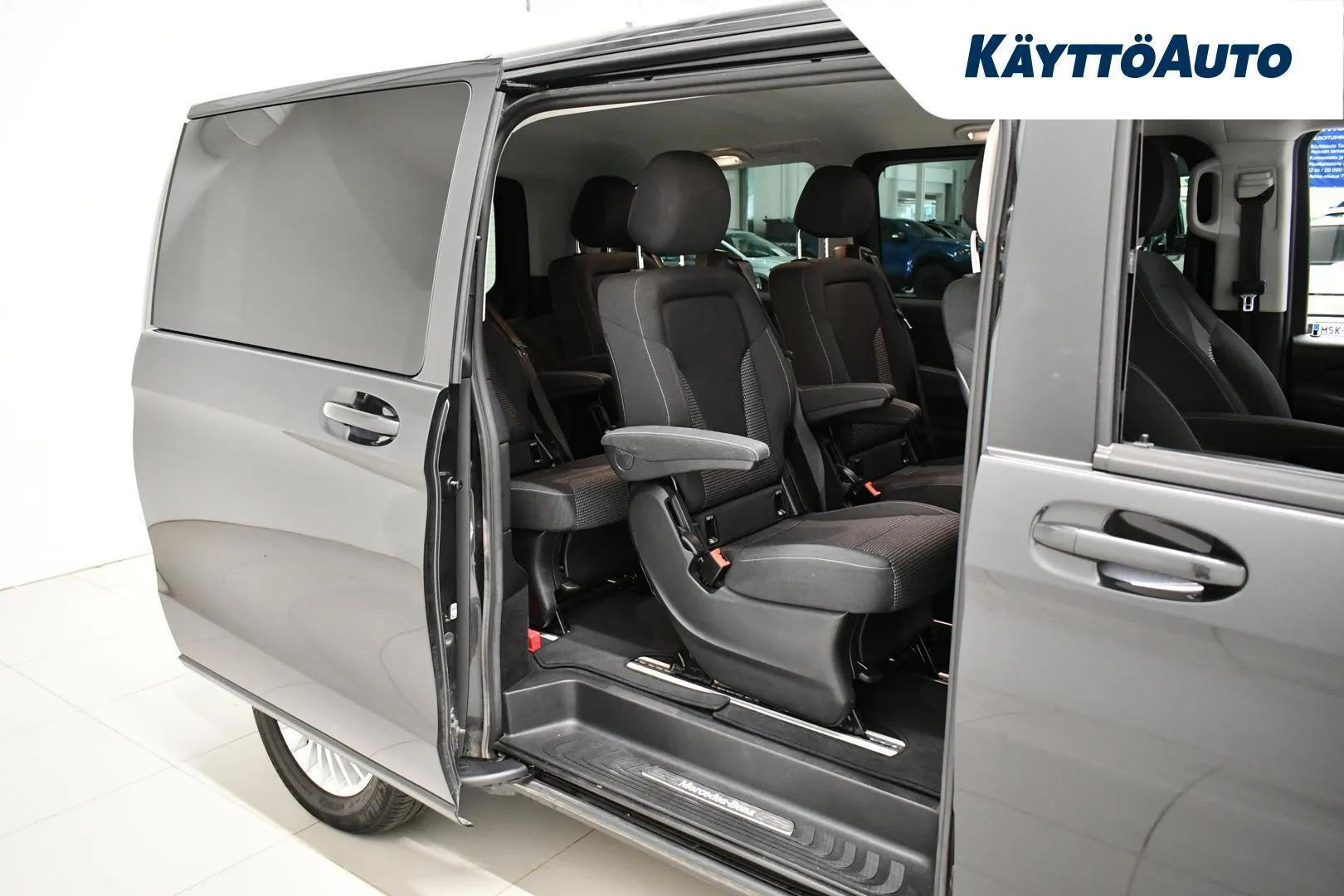 Mercedes-Benz EQV LST-440 carousel image