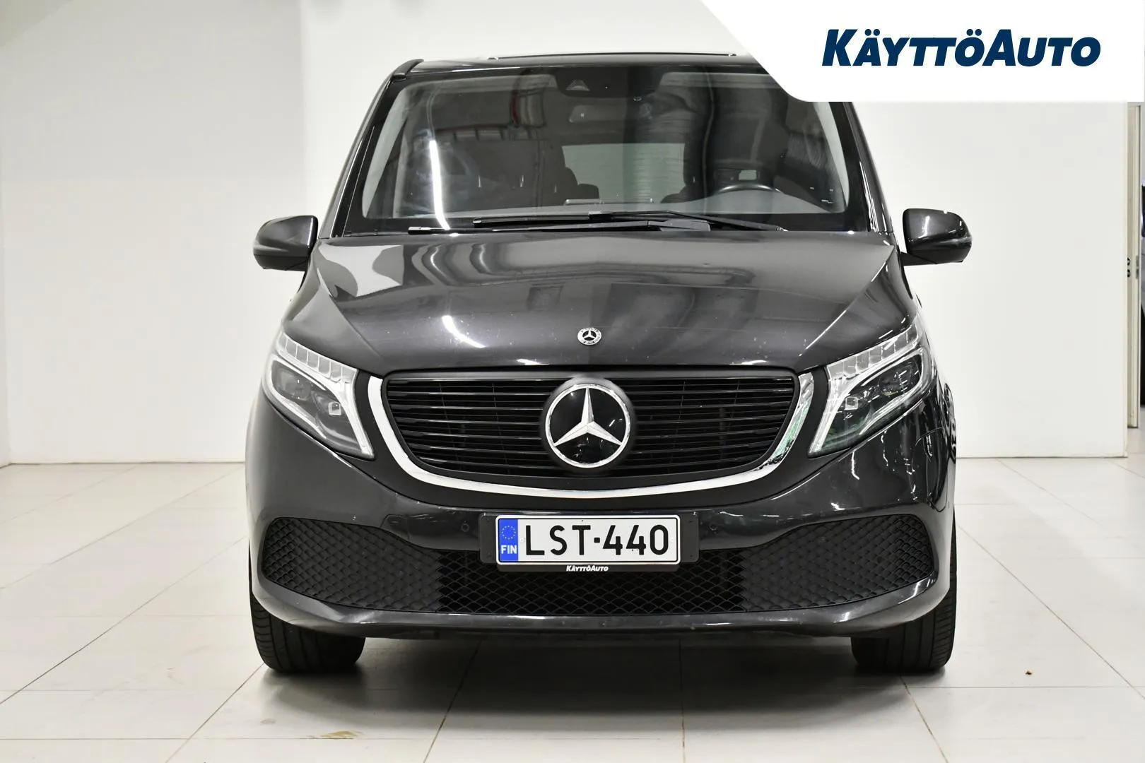 Mercedes-Benz EQV LST-440 carousel image