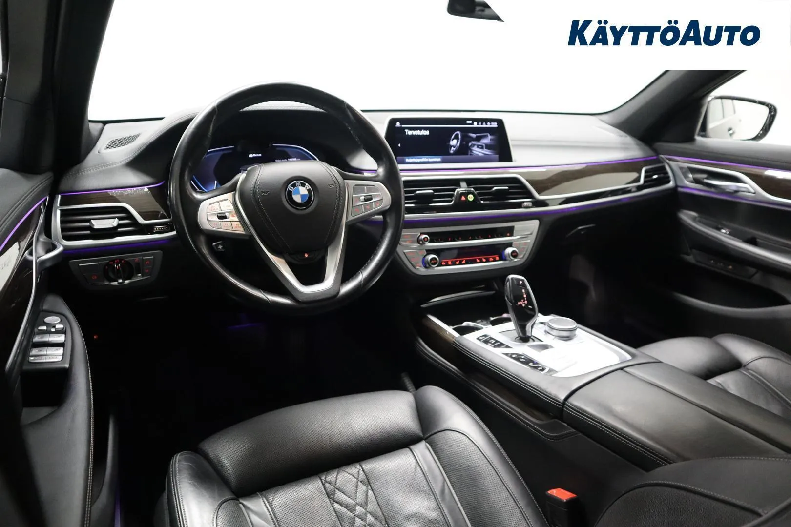 BMW 745 MYY-169 carousel image