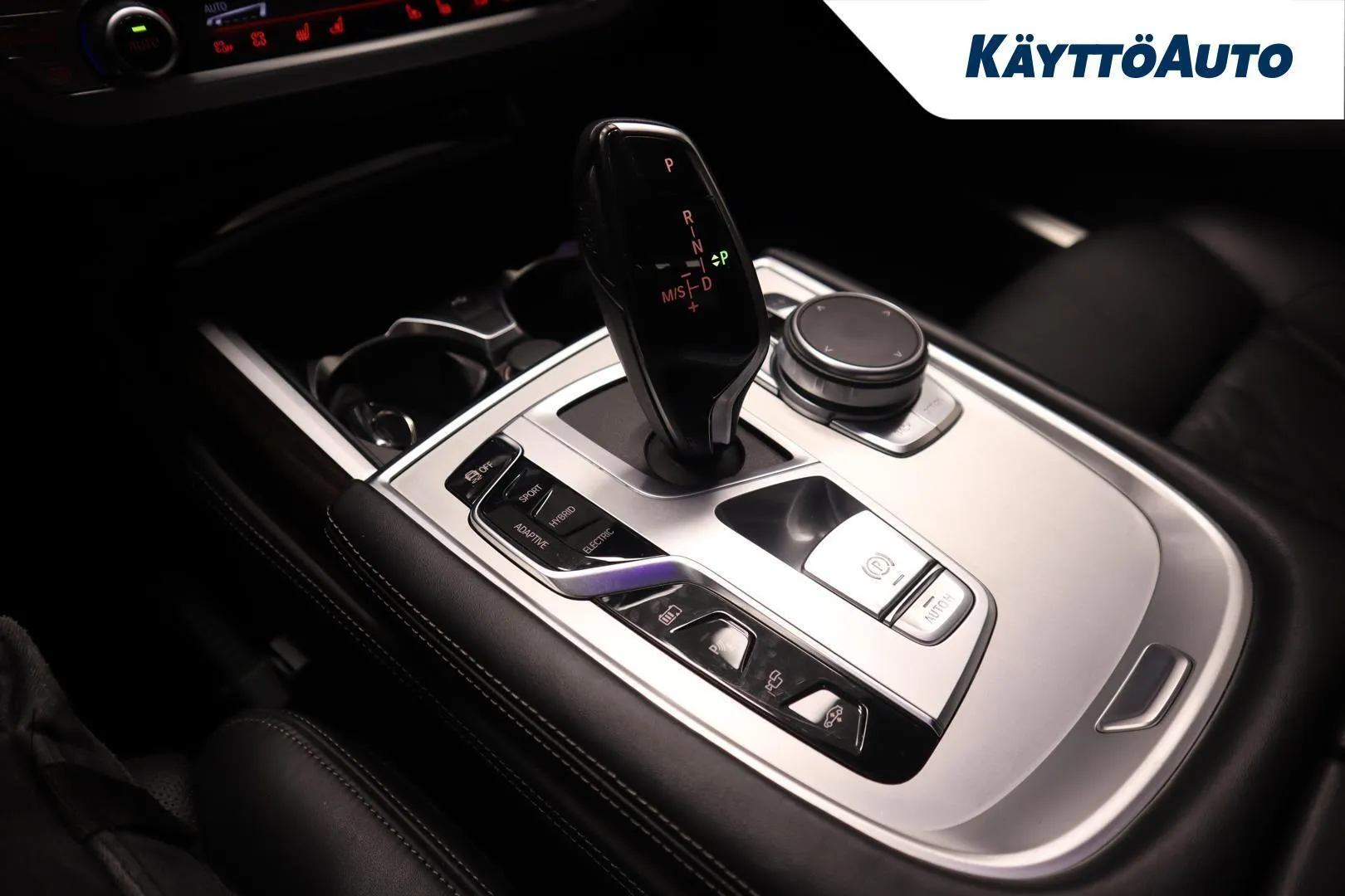 BMW 745 MYY-169 carousel image