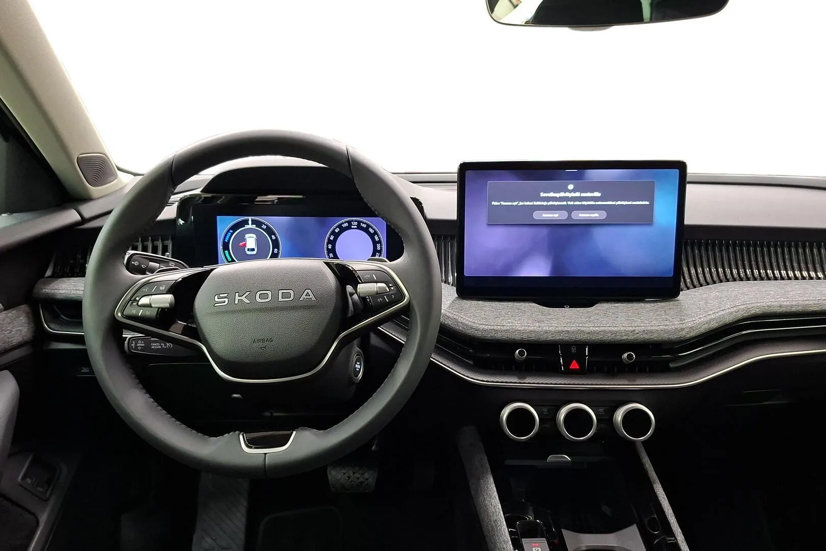 Skoda Superb NOL-786 carousel image