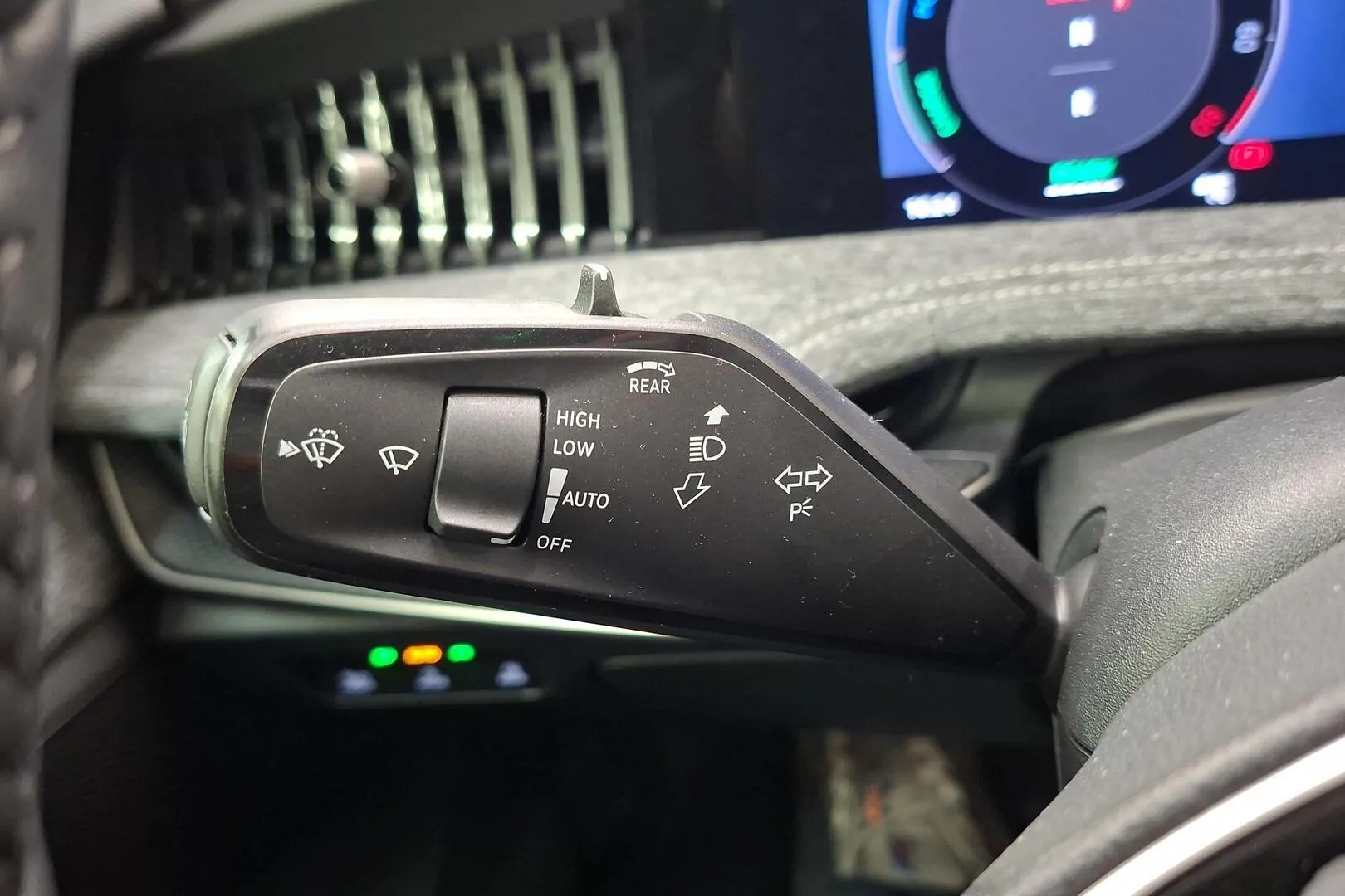 Skoda Superb NOL-786 carousel image