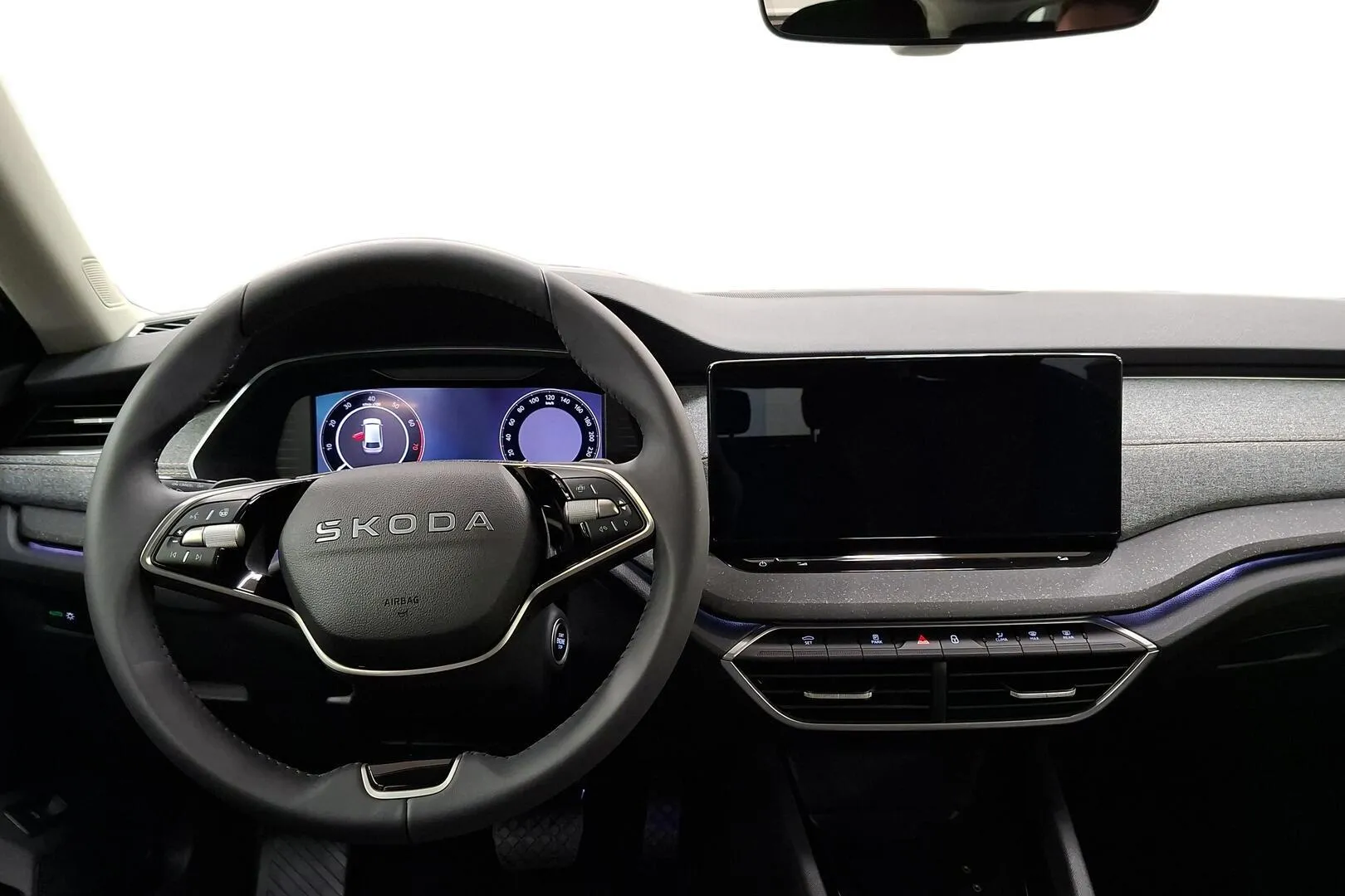 Skoda Octavia JOO-293 carousel image