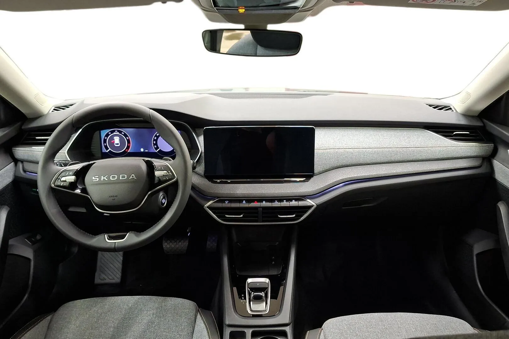 Skoda Octavia JOO-293 carousel image