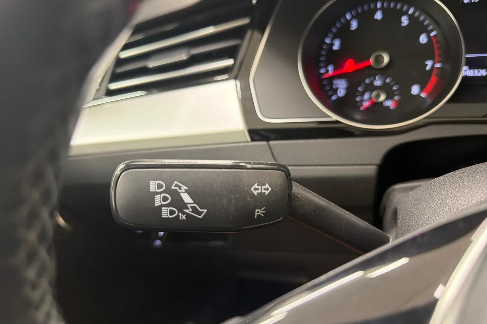 Volkswagen Passat EPM-188 carousel image