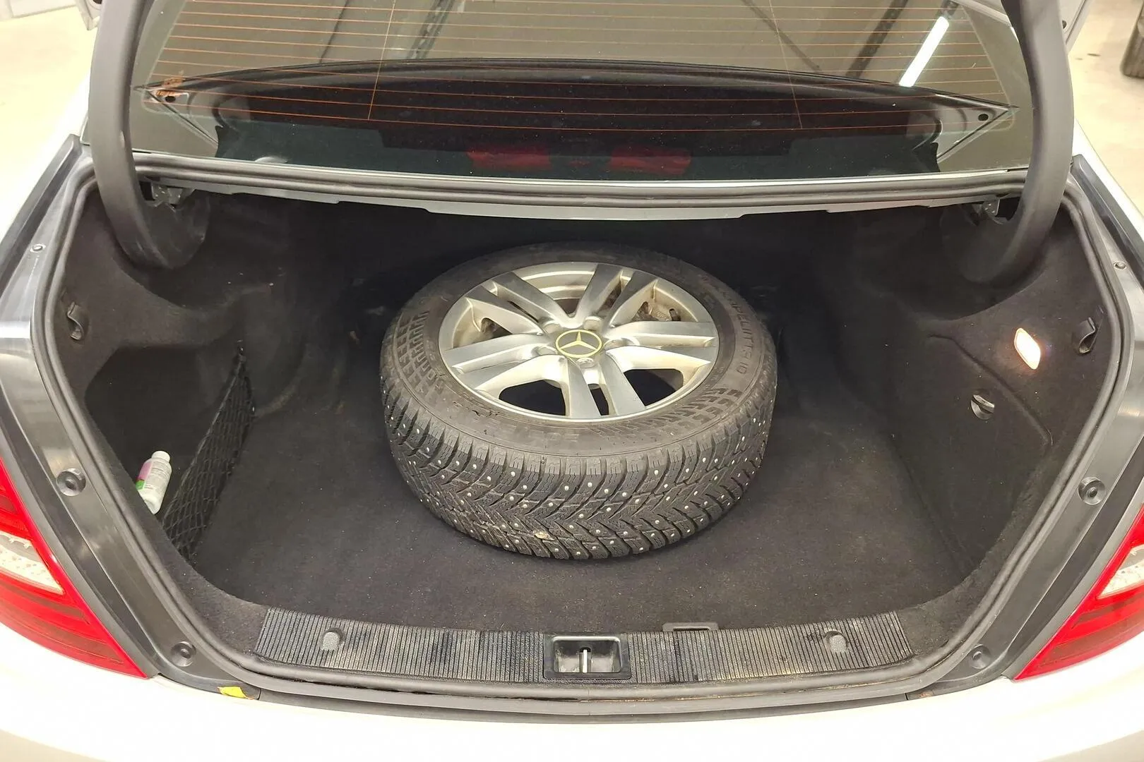 Mercedes-Benz C TYS-458 carousel image