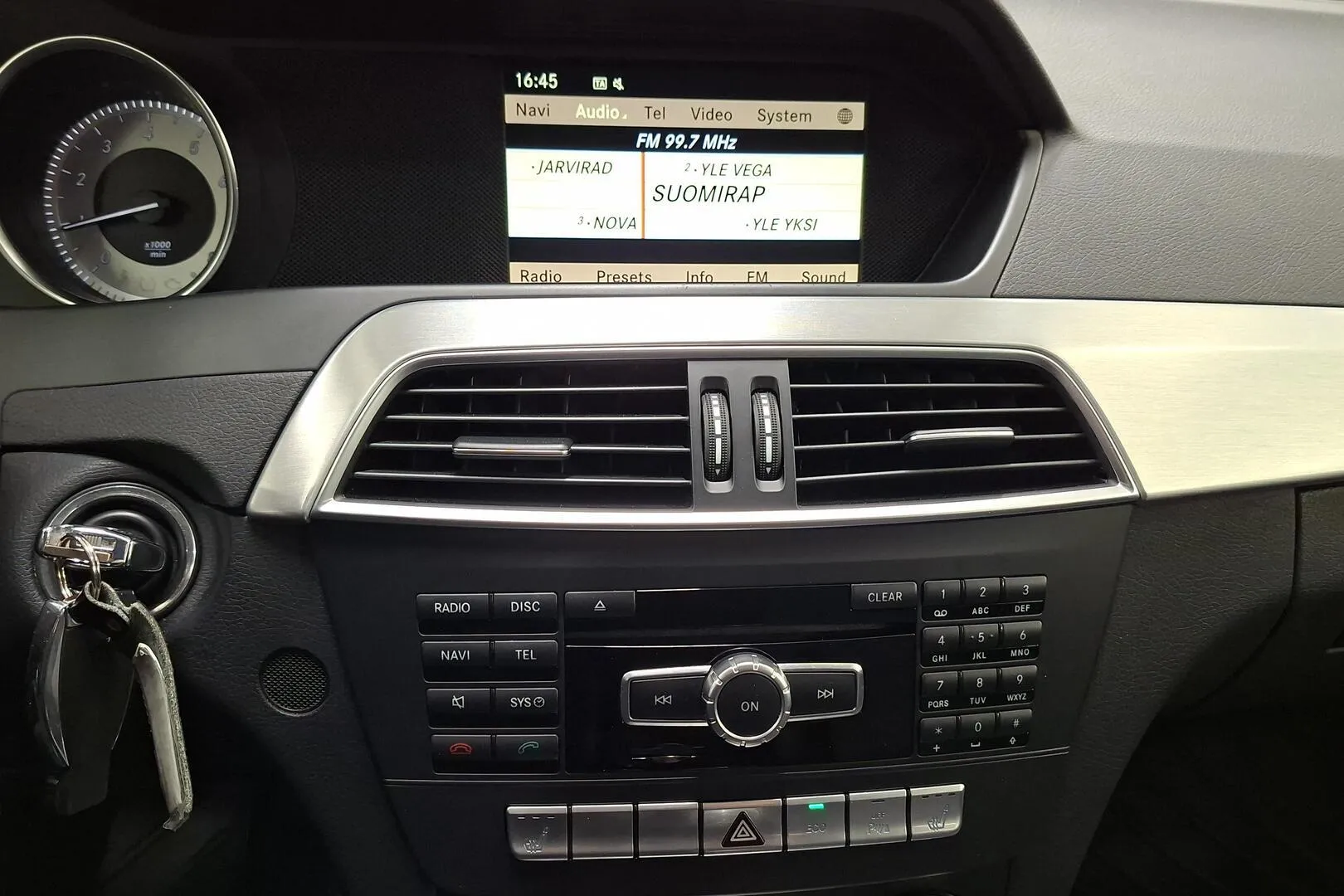 Mercedes-Benz C TYS-458 carousel image