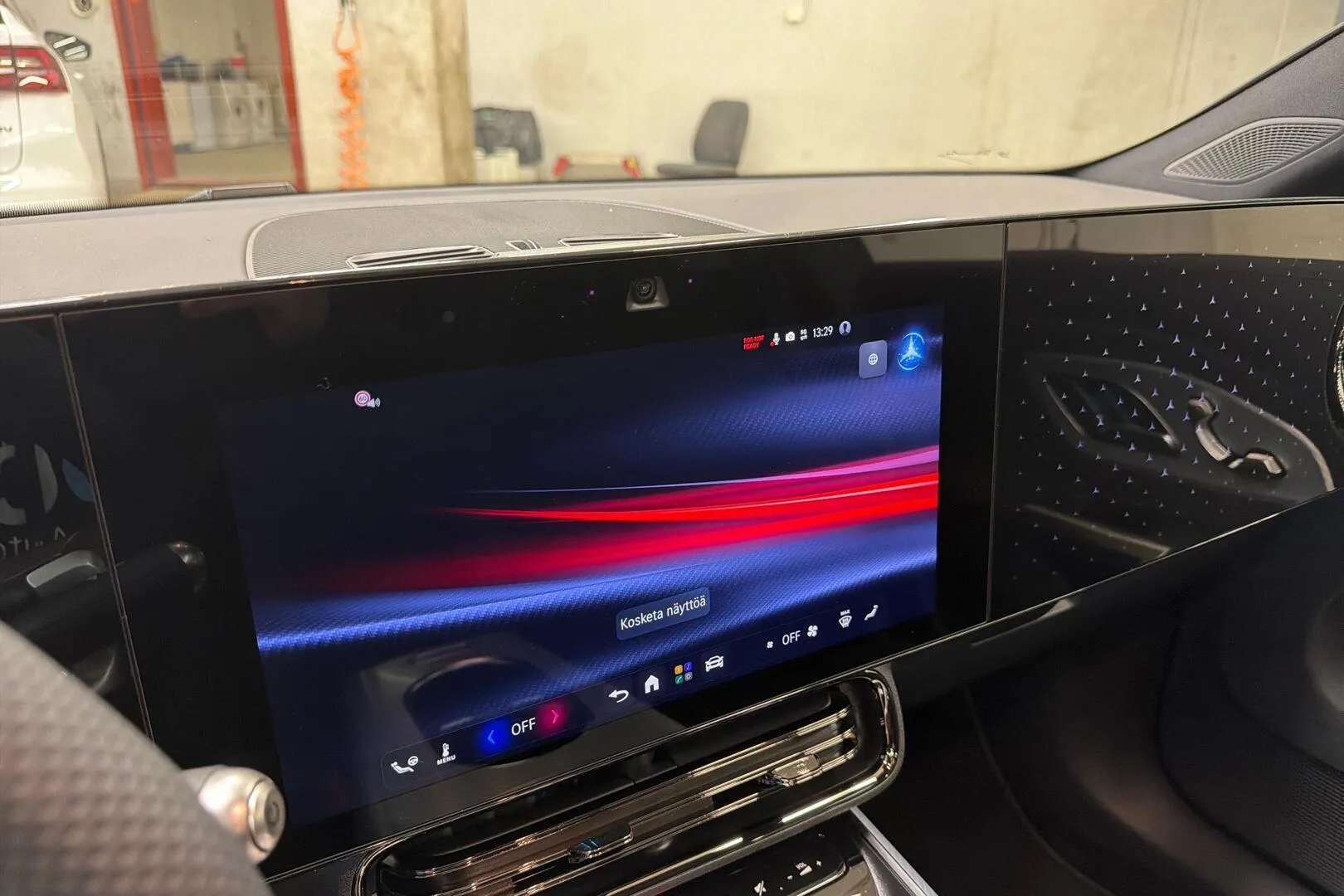 Mercedes-Benz CLA JOO-665 carousel image