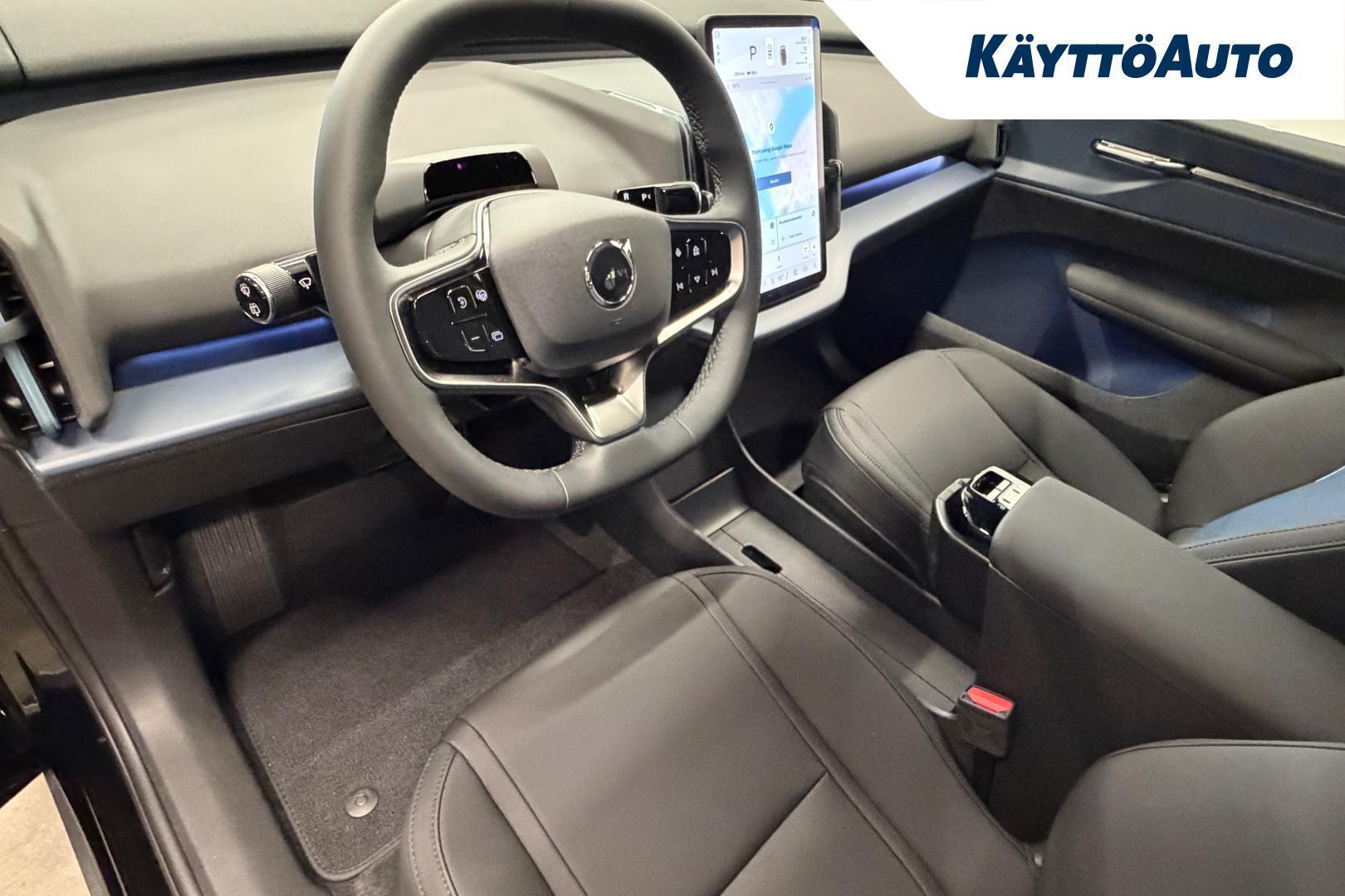Volvo EX30 P8 AWD Plus Black Edition 2027, photo 5/19