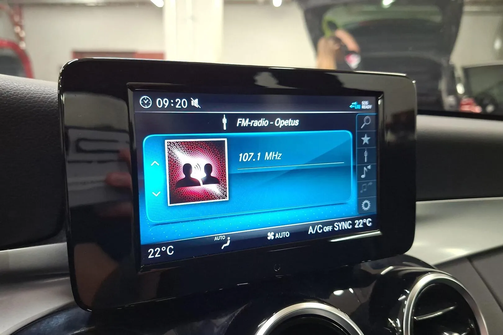 Mercedes-Benz C NLL-626 carousel image