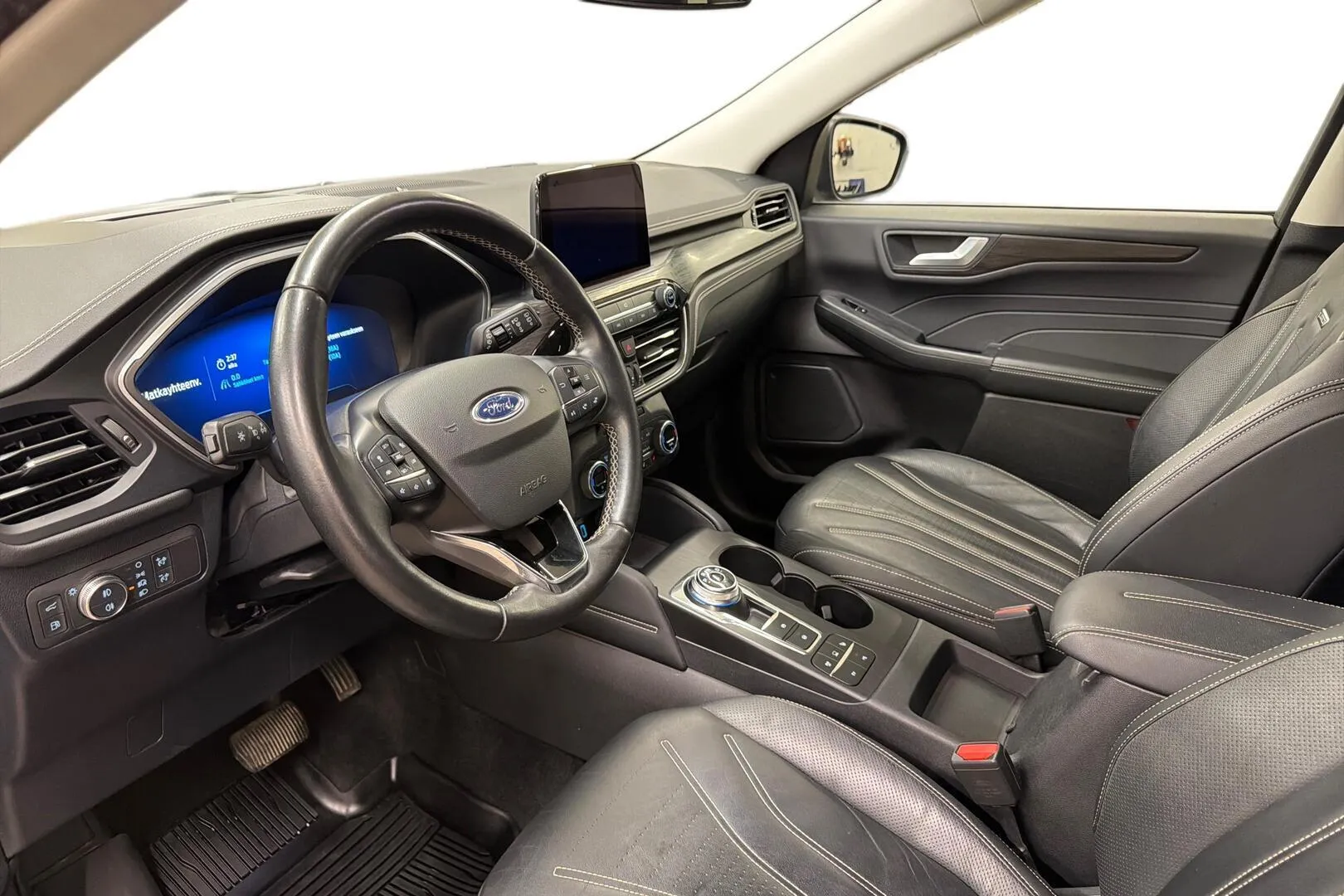Ford Kuga LRA-399 carousel image