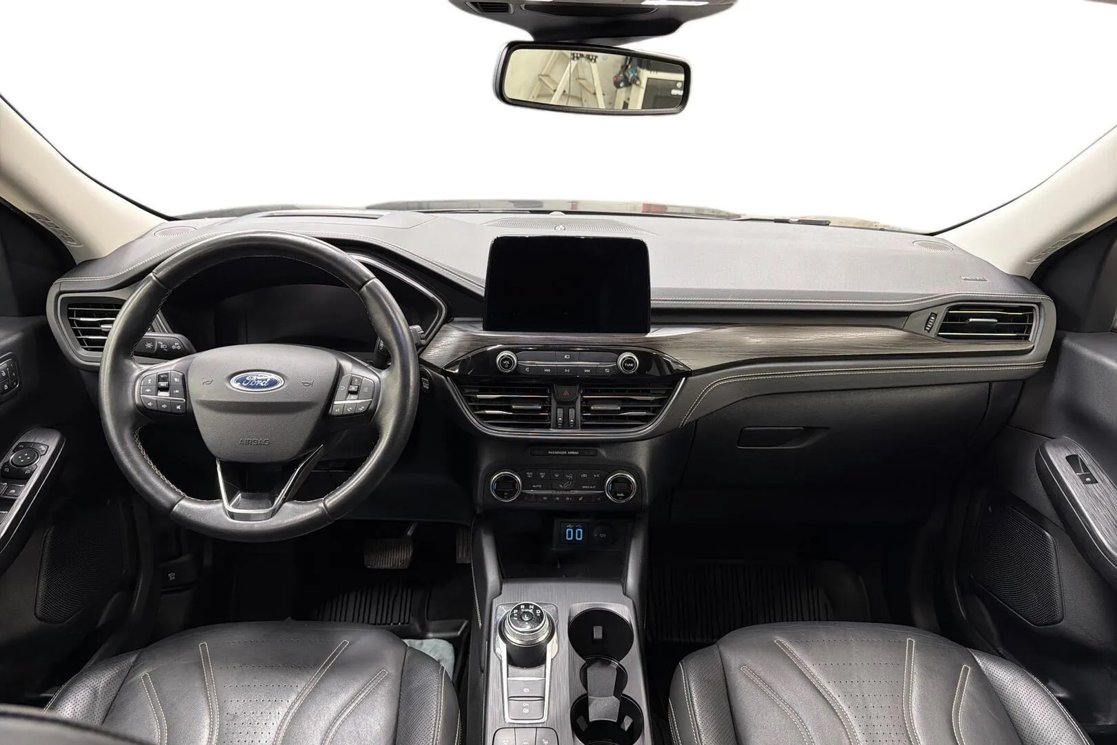 Ford Kuga LRA-399 carousel image