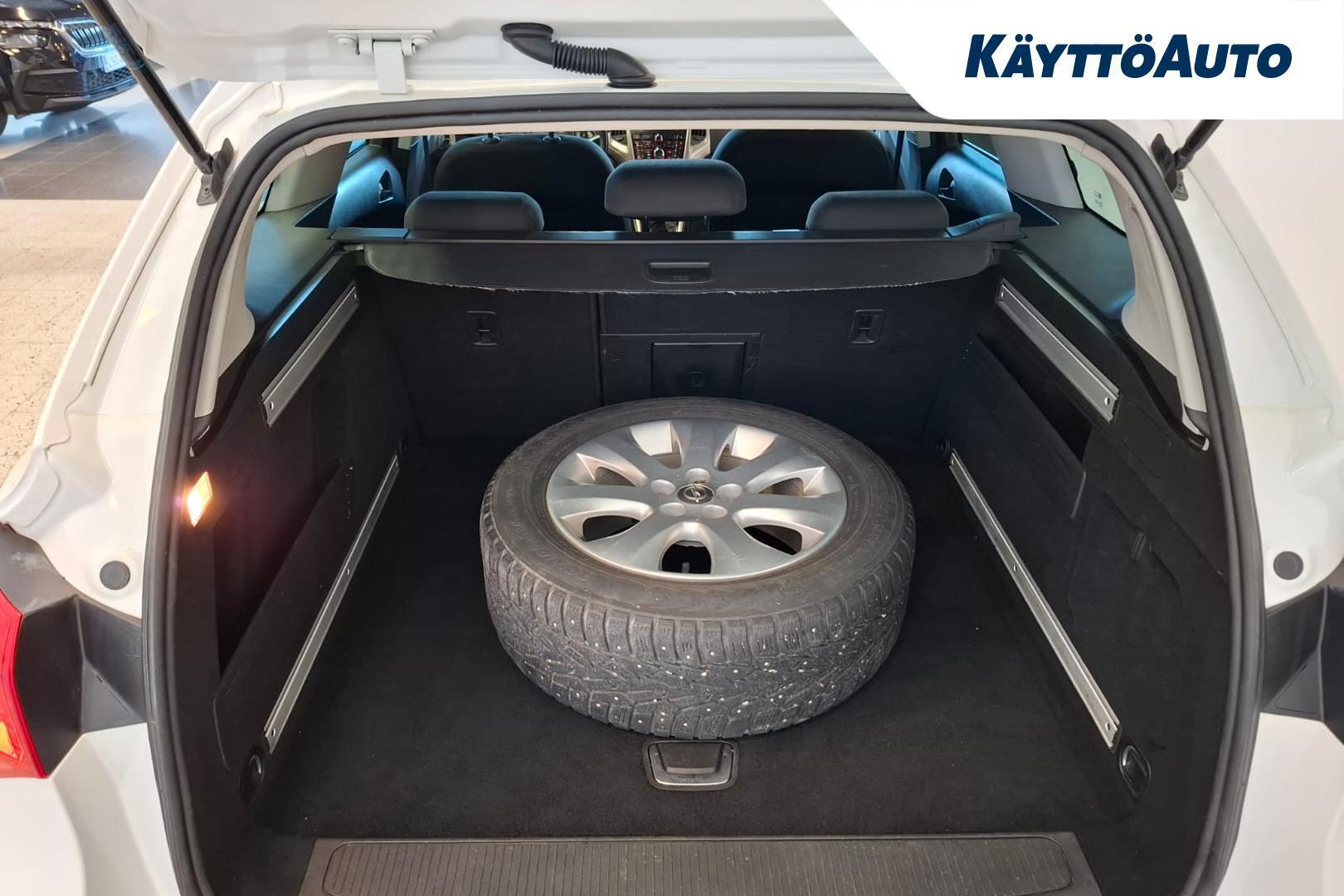Opel Astra 2012, kuva 6/21
