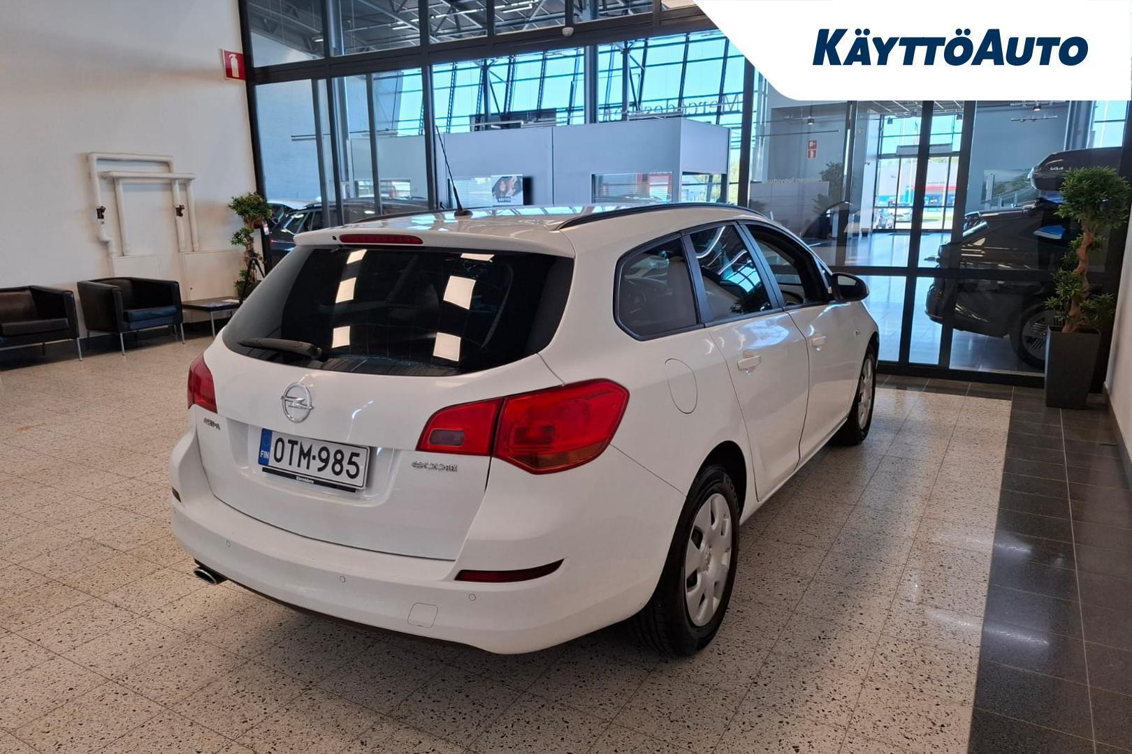 Opel Astra 2012, kuva 4/21