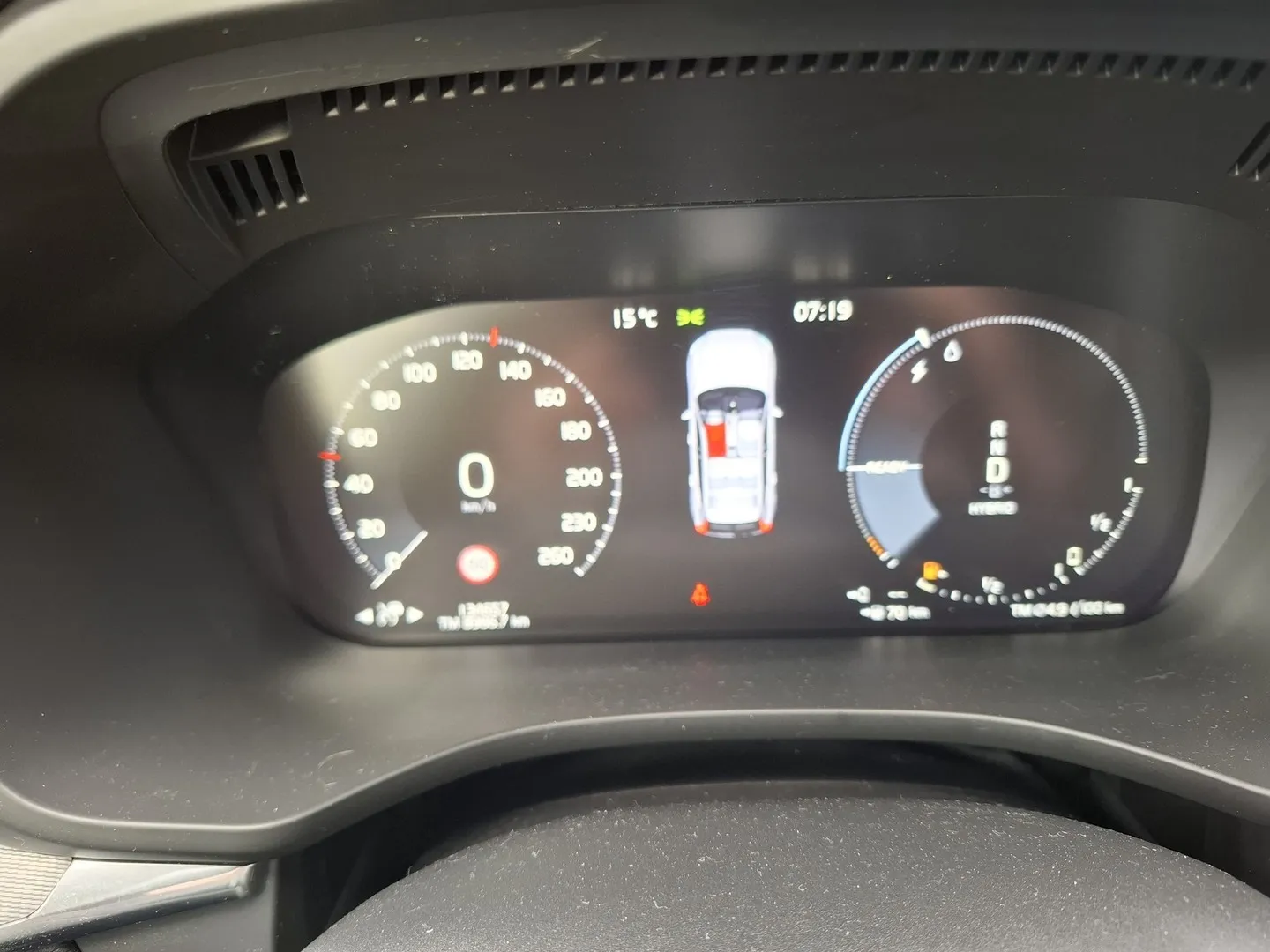 Volvo XC60 FPY-364 carousel image