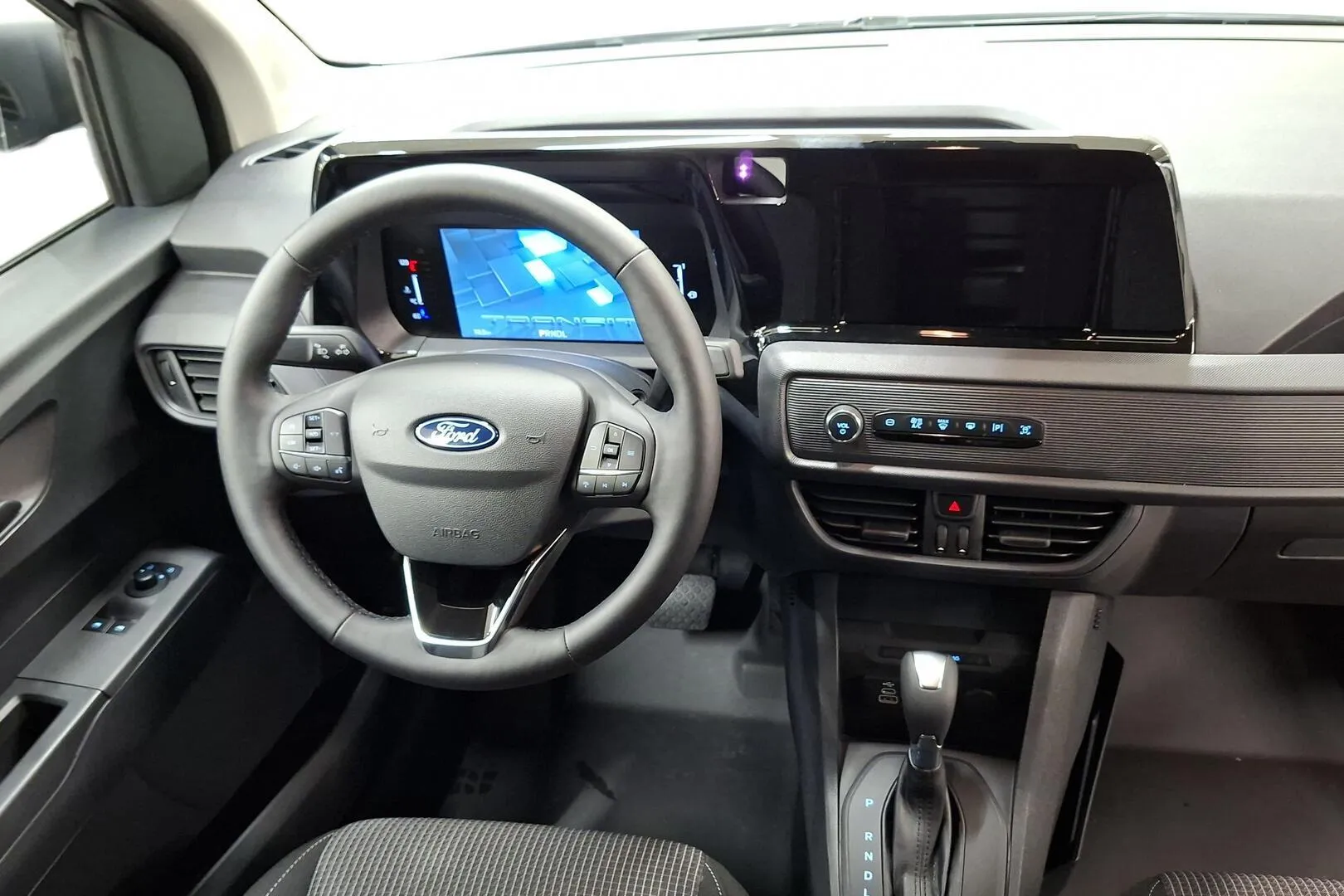 Ford Transit Courier KYO-627 carousel image