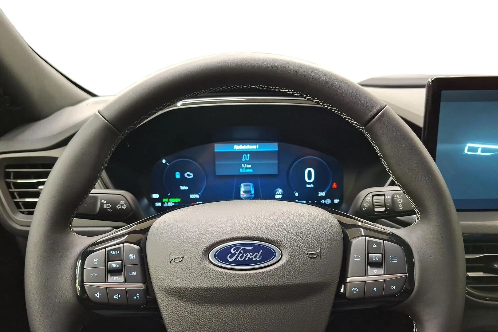 Ford Kuga YMR-855 carousel image