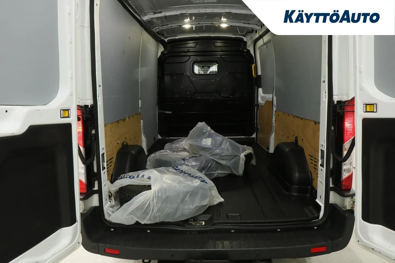 Ford Transit MMX-486 carousel image