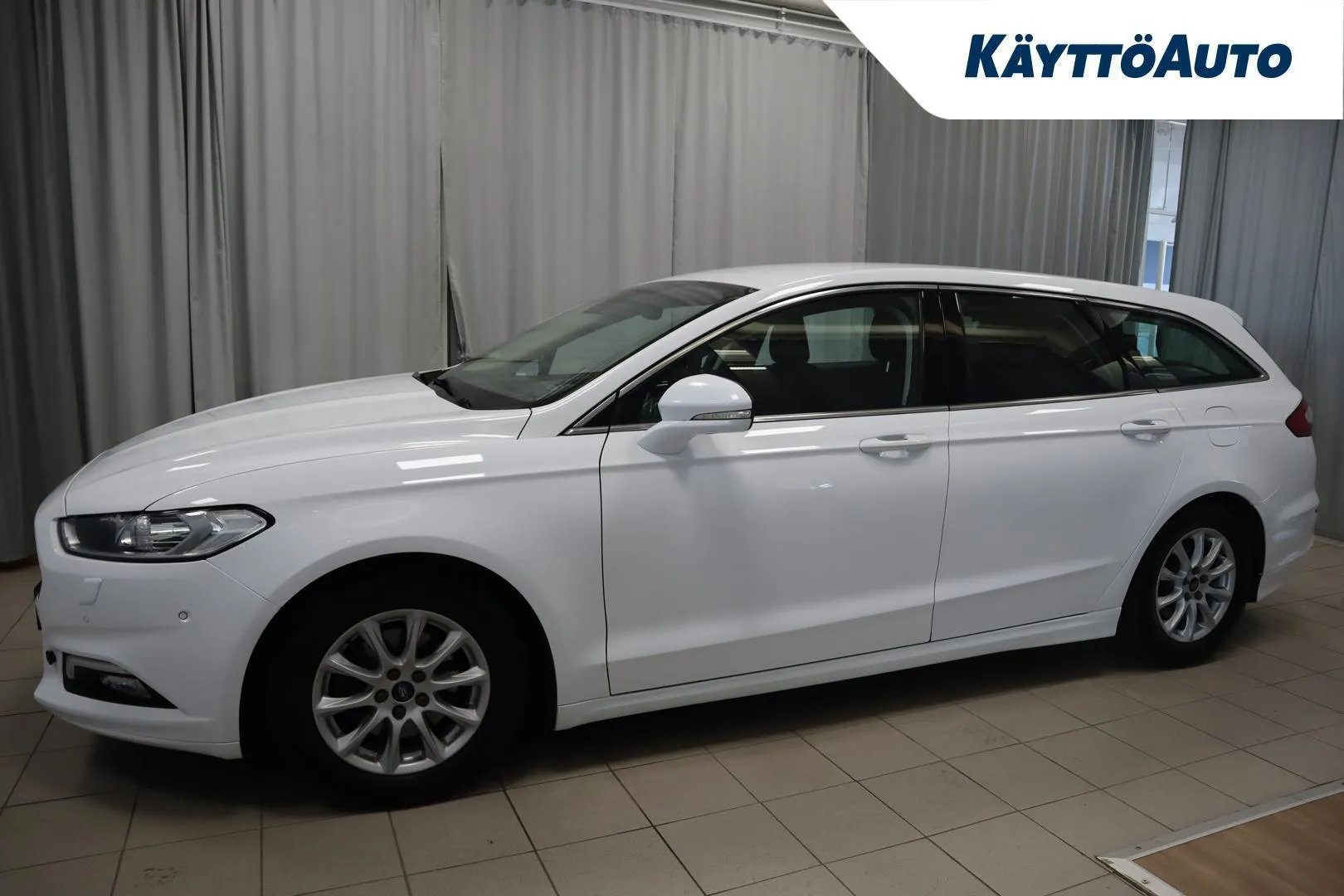 Ford Mondeo VZL-874 carousel image
