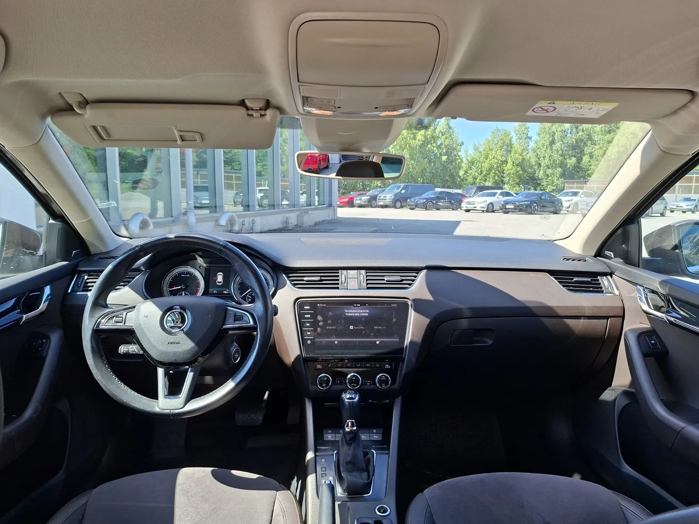 Skoda Octavia XOC-708 carousel image