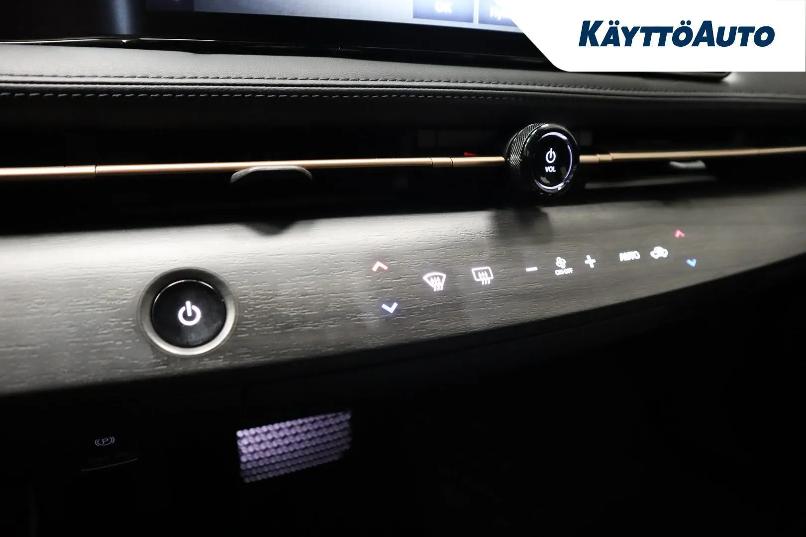 Nissan Ariya NNF-468 carousel image