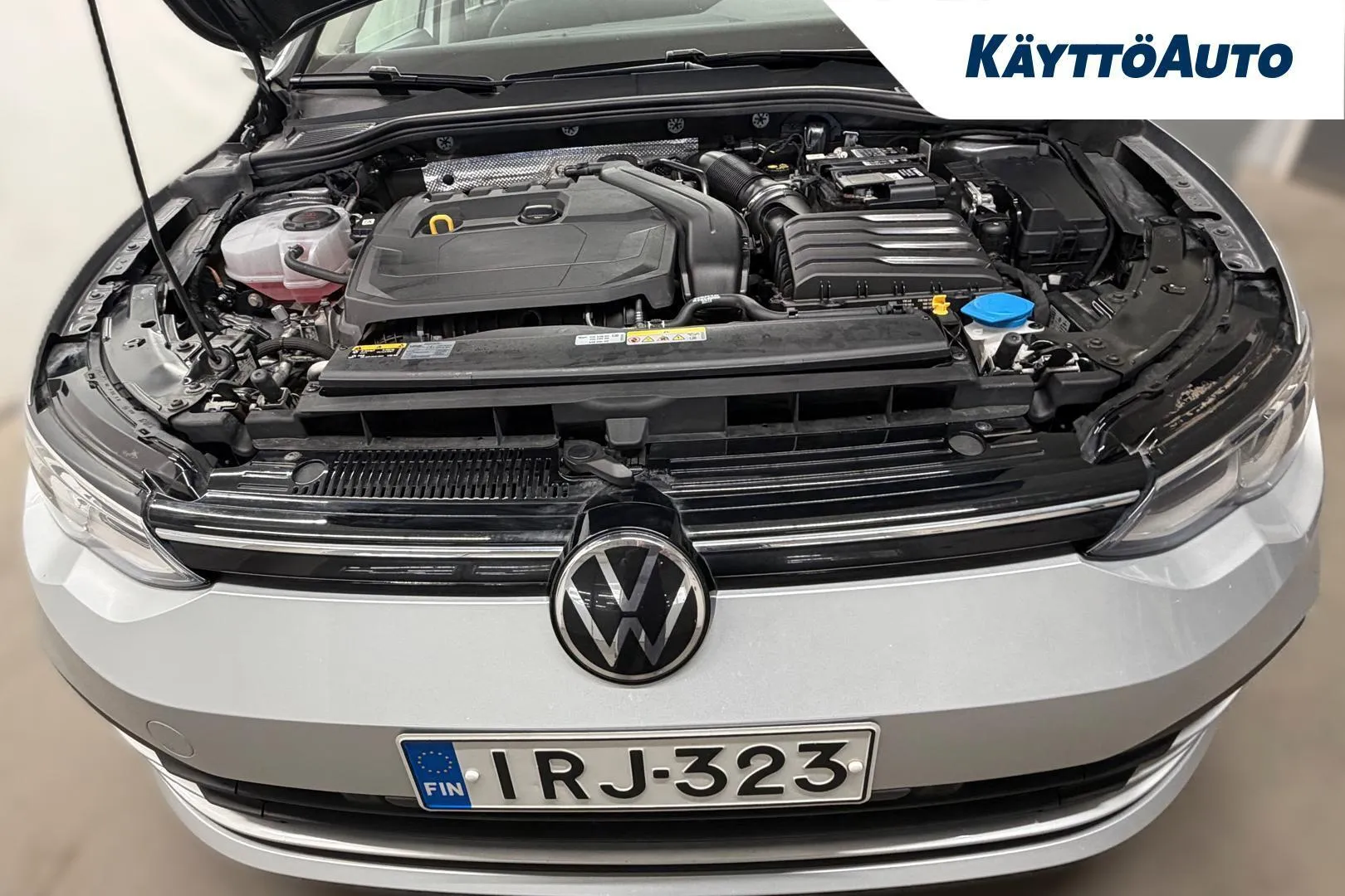 Volkswagen Golf IRJ-323 carousel image