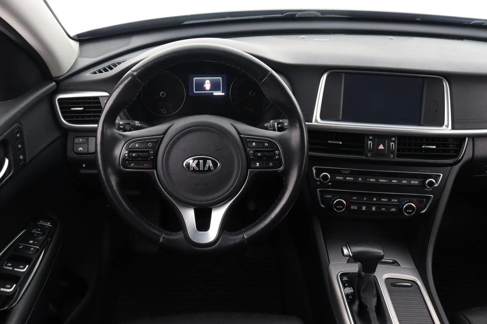 Kia Optima ZOH-892 carousel image