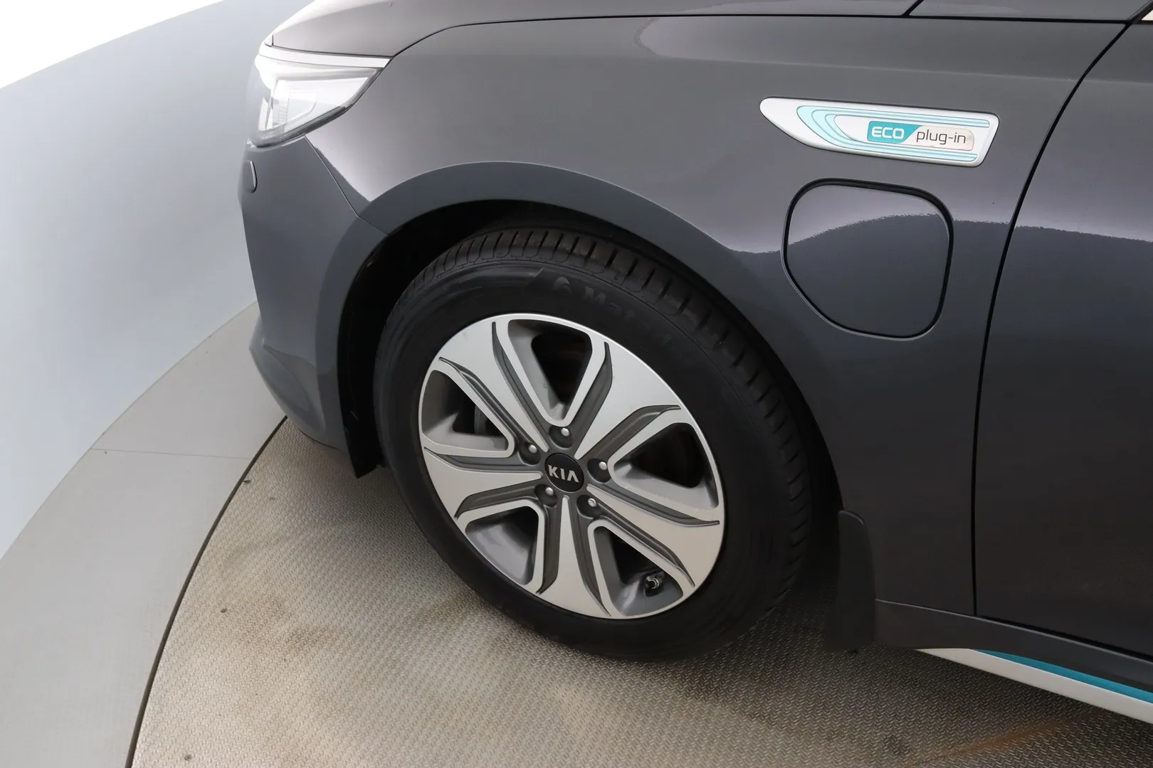 Kia Optima ZOH-892 carousel image