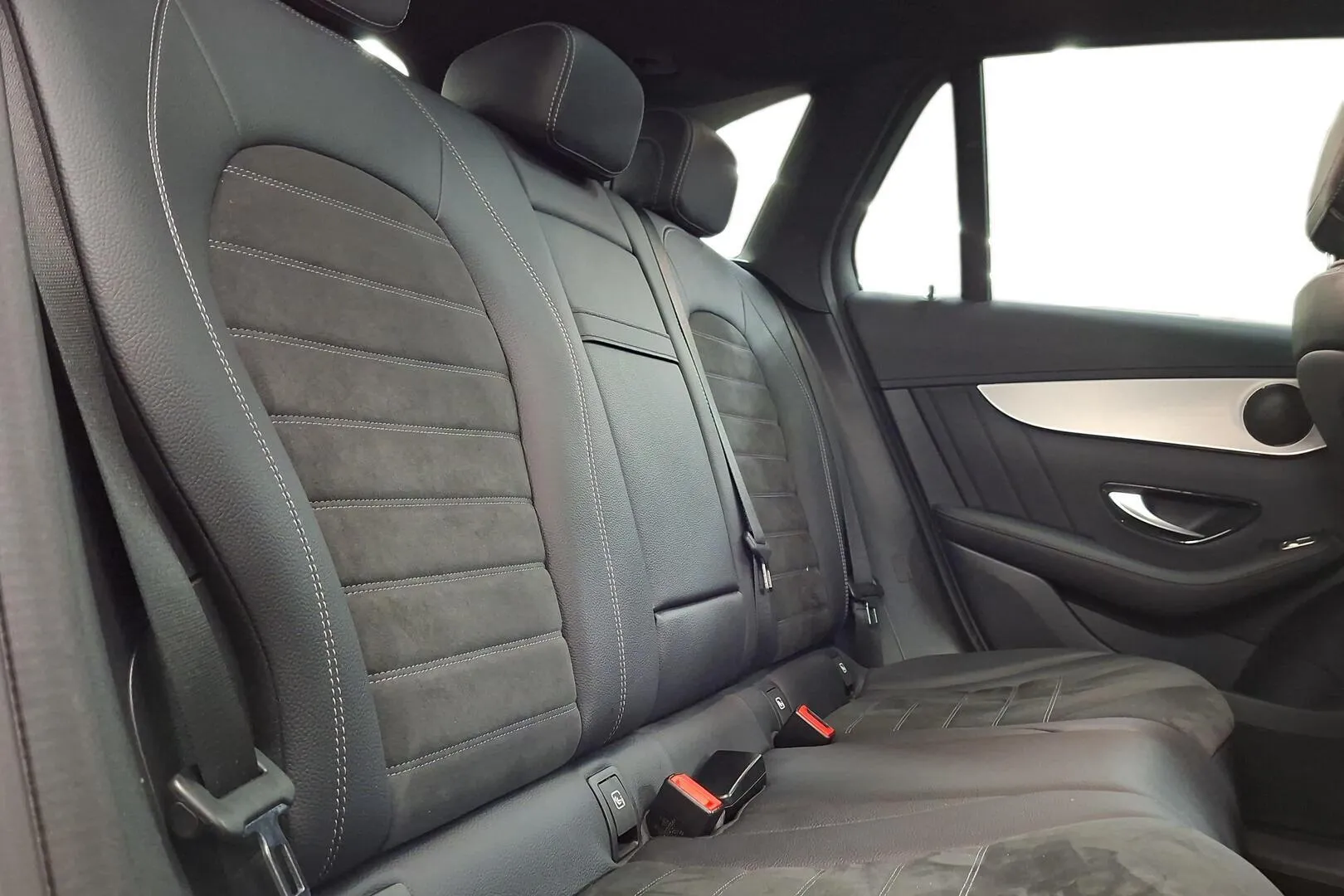 Mercedes-Benz GLC RVV-747 carousel image