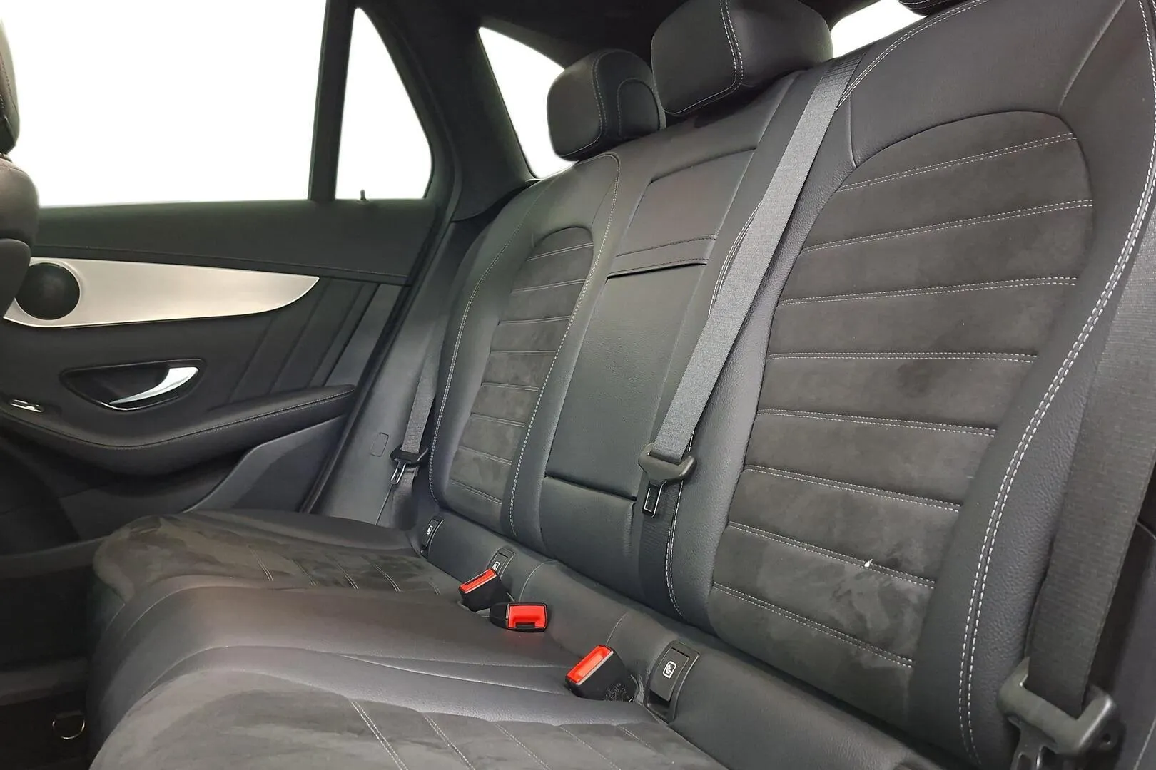 Mercedes-Benz GLC RVV-747 carousel image