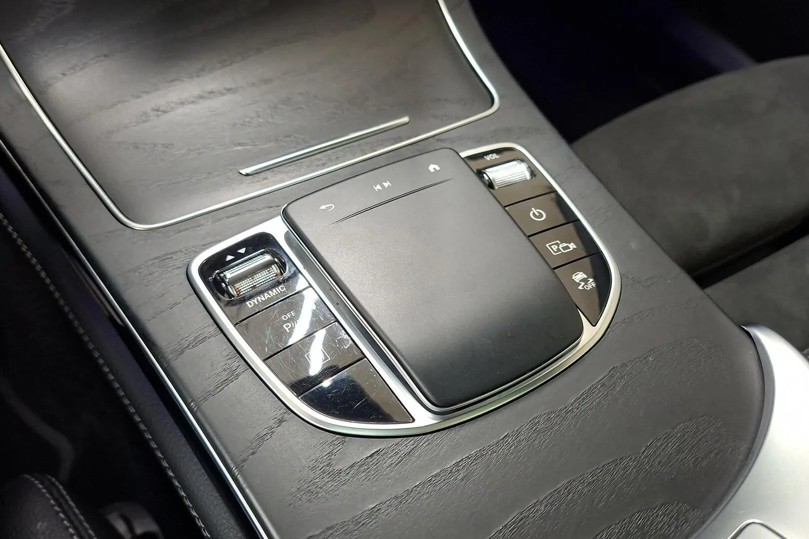 Mercedes-Benz GLC RVV-747 carousel image